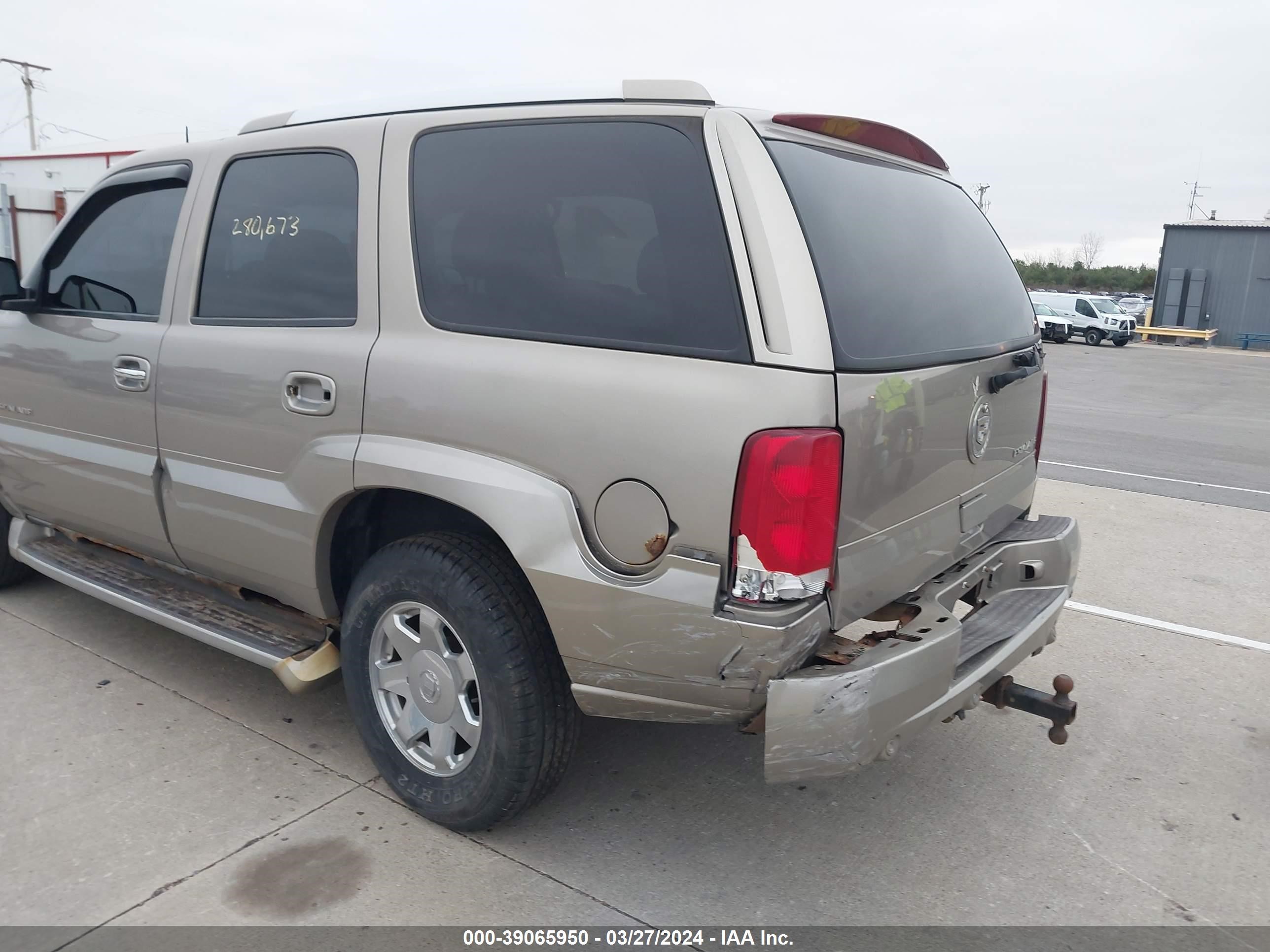 Photo 5 VIN: 1GYEK63N63R120454 - CADILLAC ESCALADE 