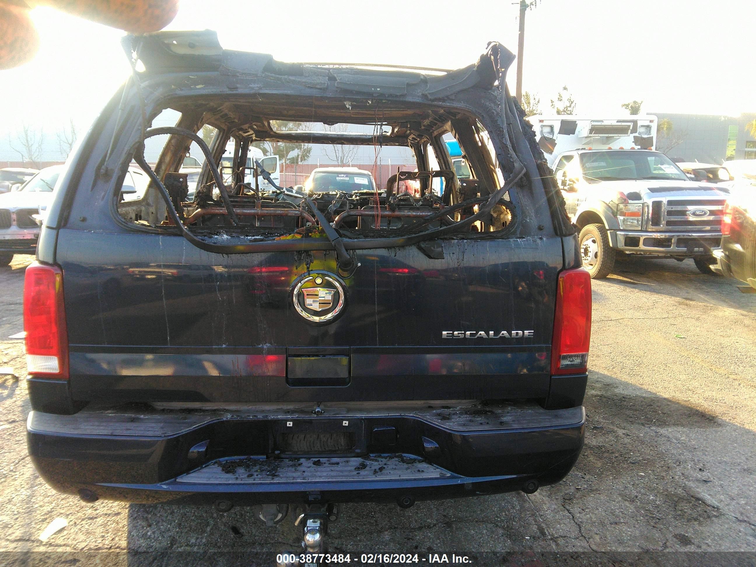 Photo 15 VIN: 1GYEK63N64R213959 - CADILLAC ESCALADE 