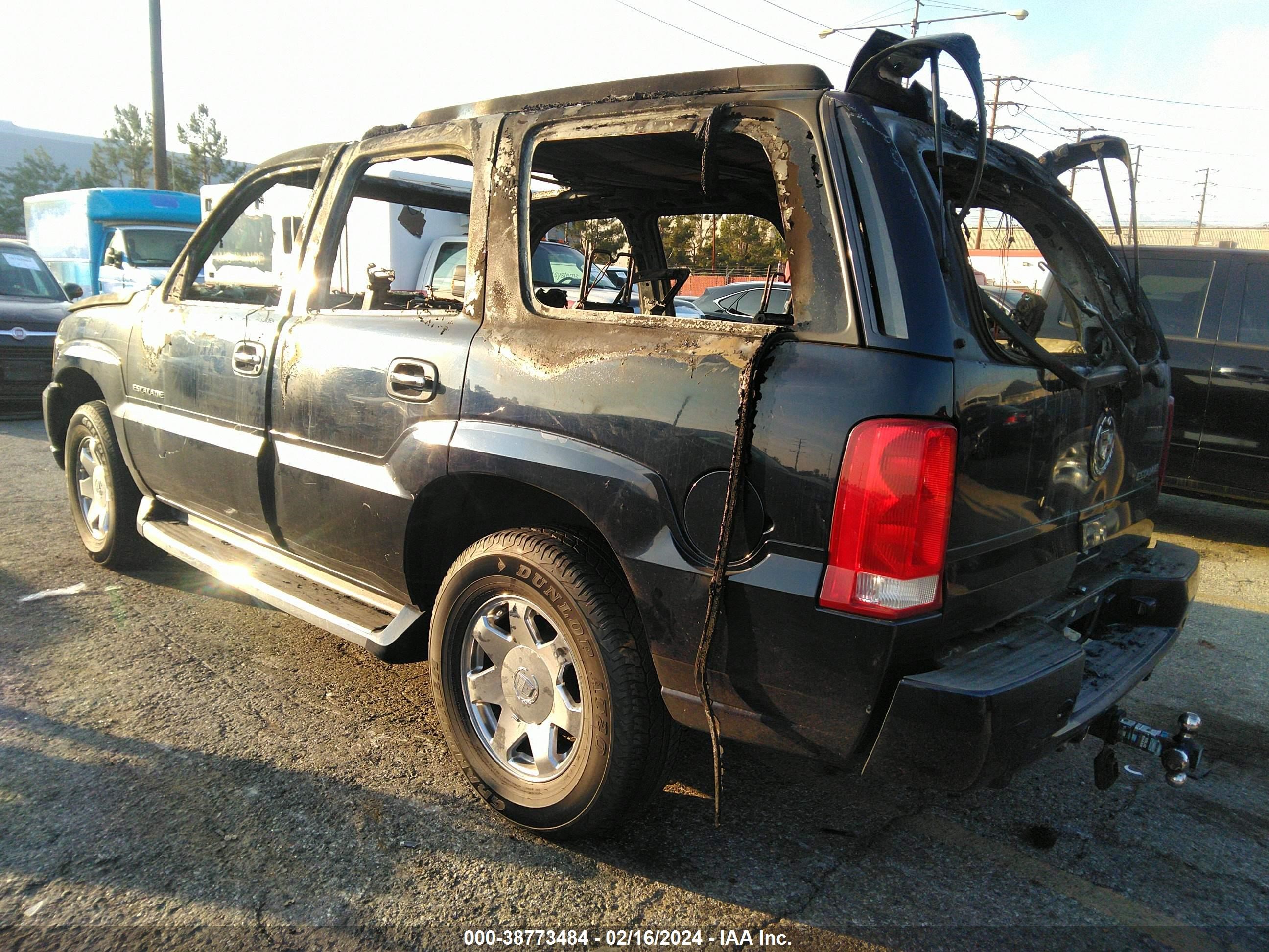 Photo 2 VIN: 1GYEK63N64R213959 - CADILLAC ESCALADE 