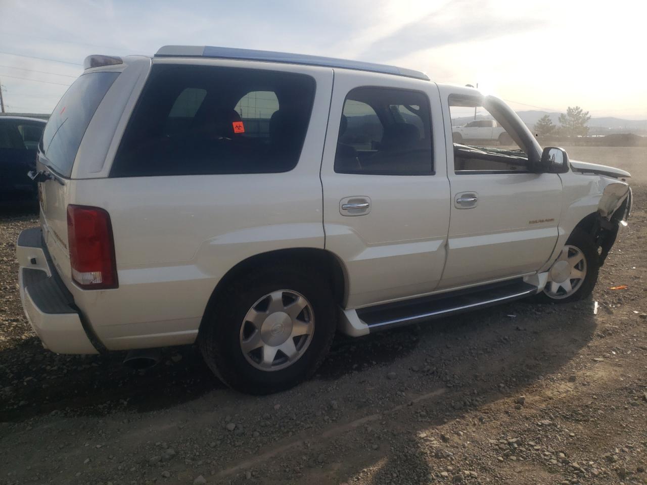 Photo 2 VIN: 1GYEK63N64R254172 - CADILLAC ESCALADE 