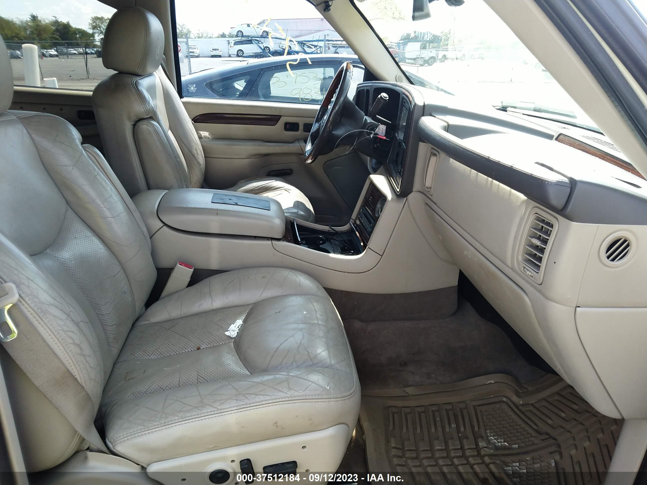 Photo 4 VIN: 1GYEK63N64R276155 - CADILLAC ESCALADE 