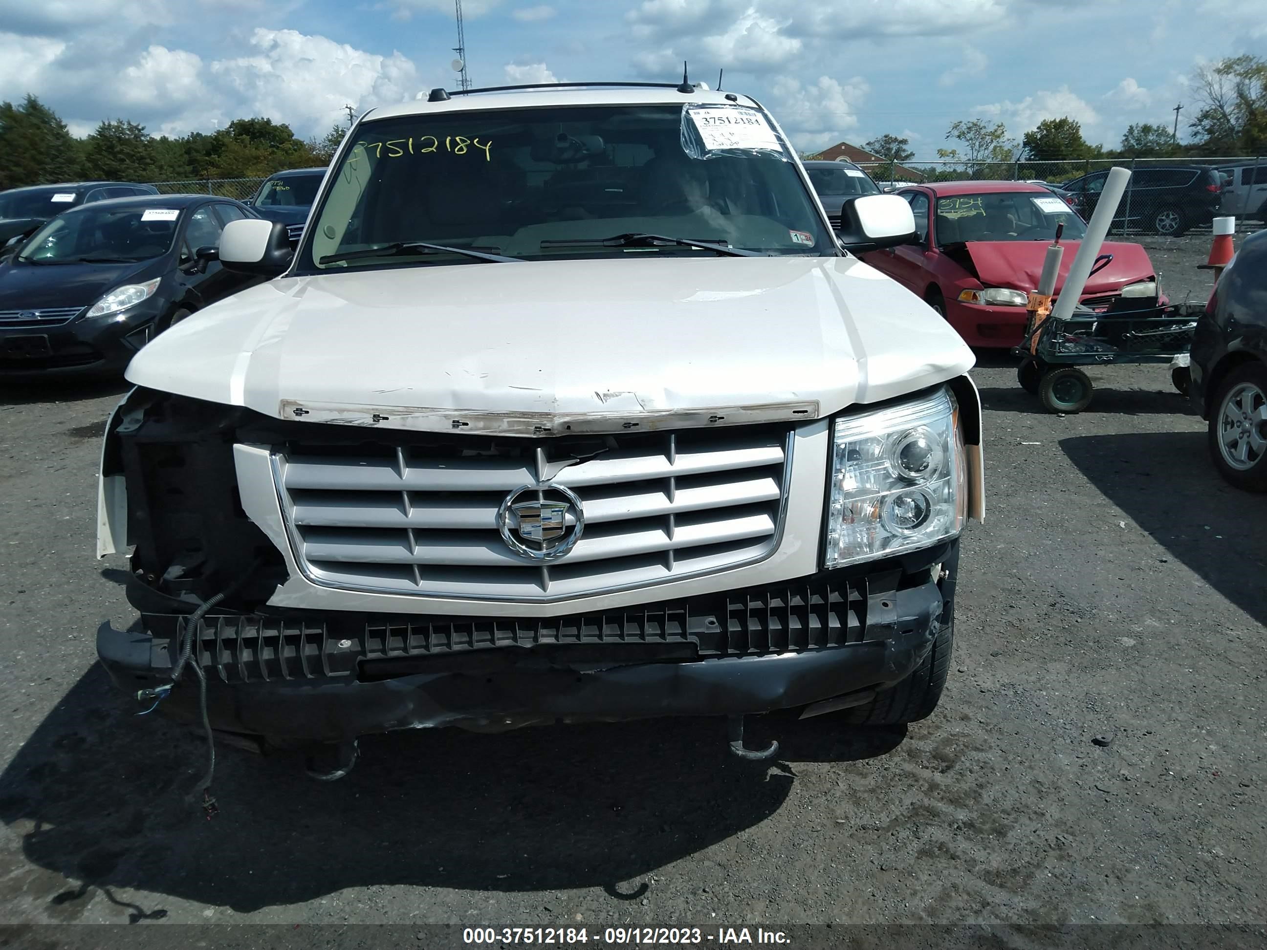 Photo 5 VIN: 1GYEK63N64R276155 - CADILLAC ESCALADE 