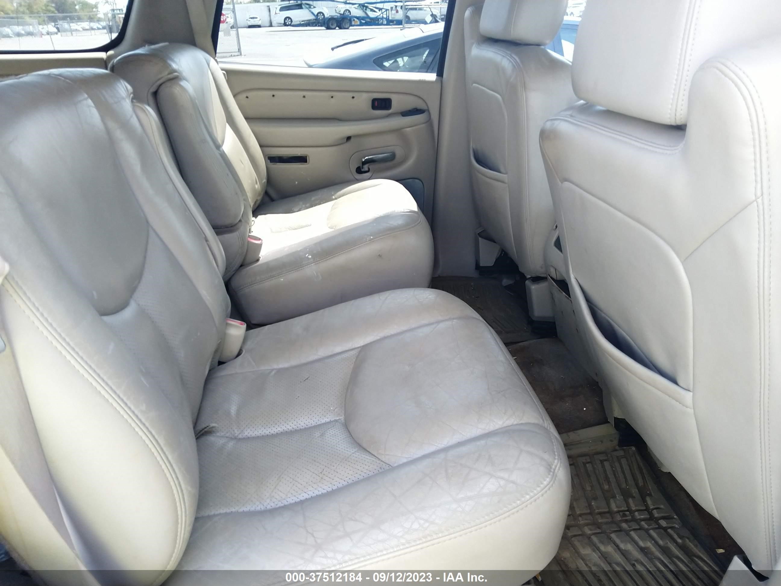 Photo 7 VIN: 1GYEK63N64R276155 - CADILLAC ESCALADE 