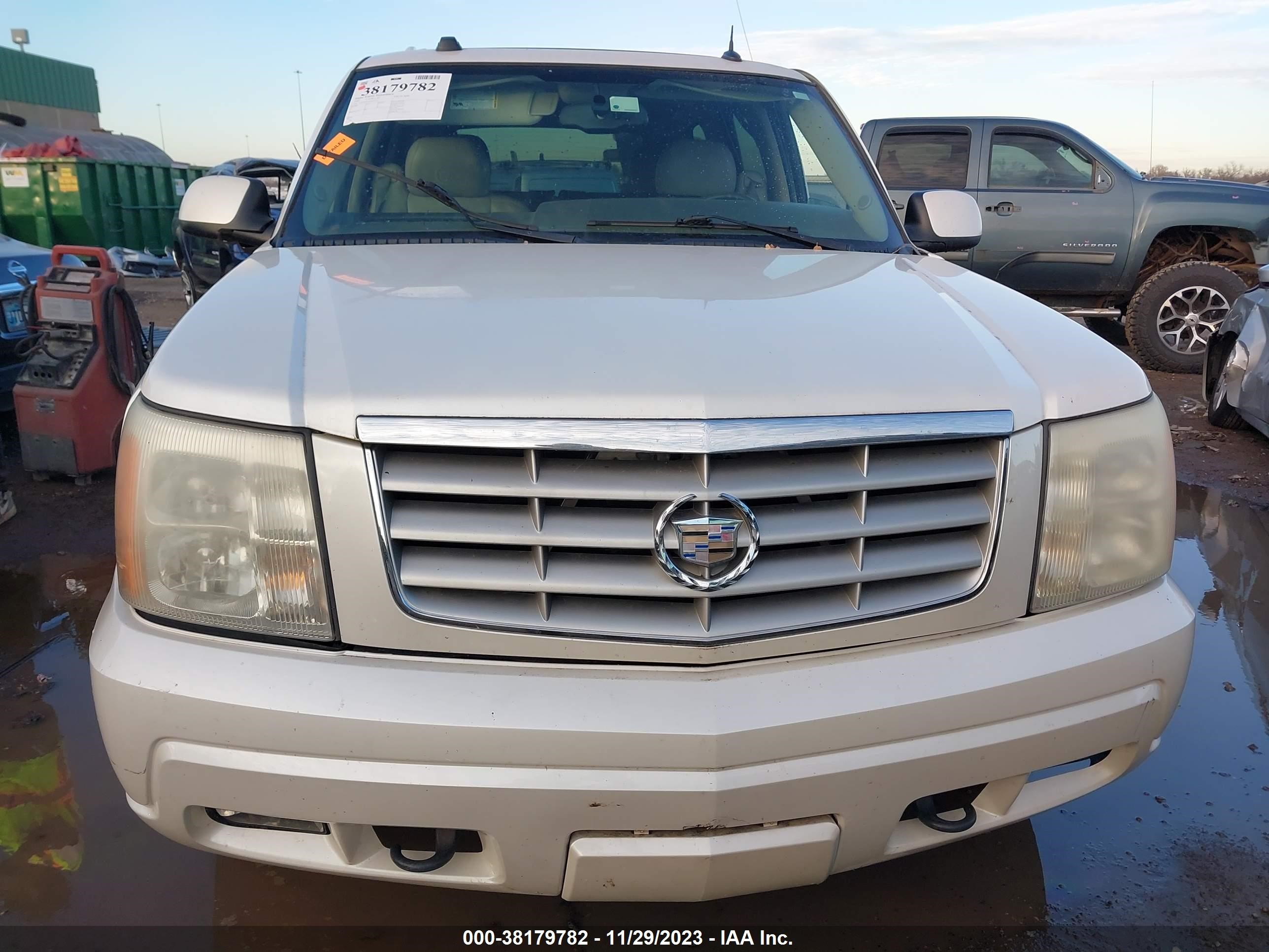 Photo 11 VIN: 1GYEK63N65R163131 - CADILLAC ESCALADE 