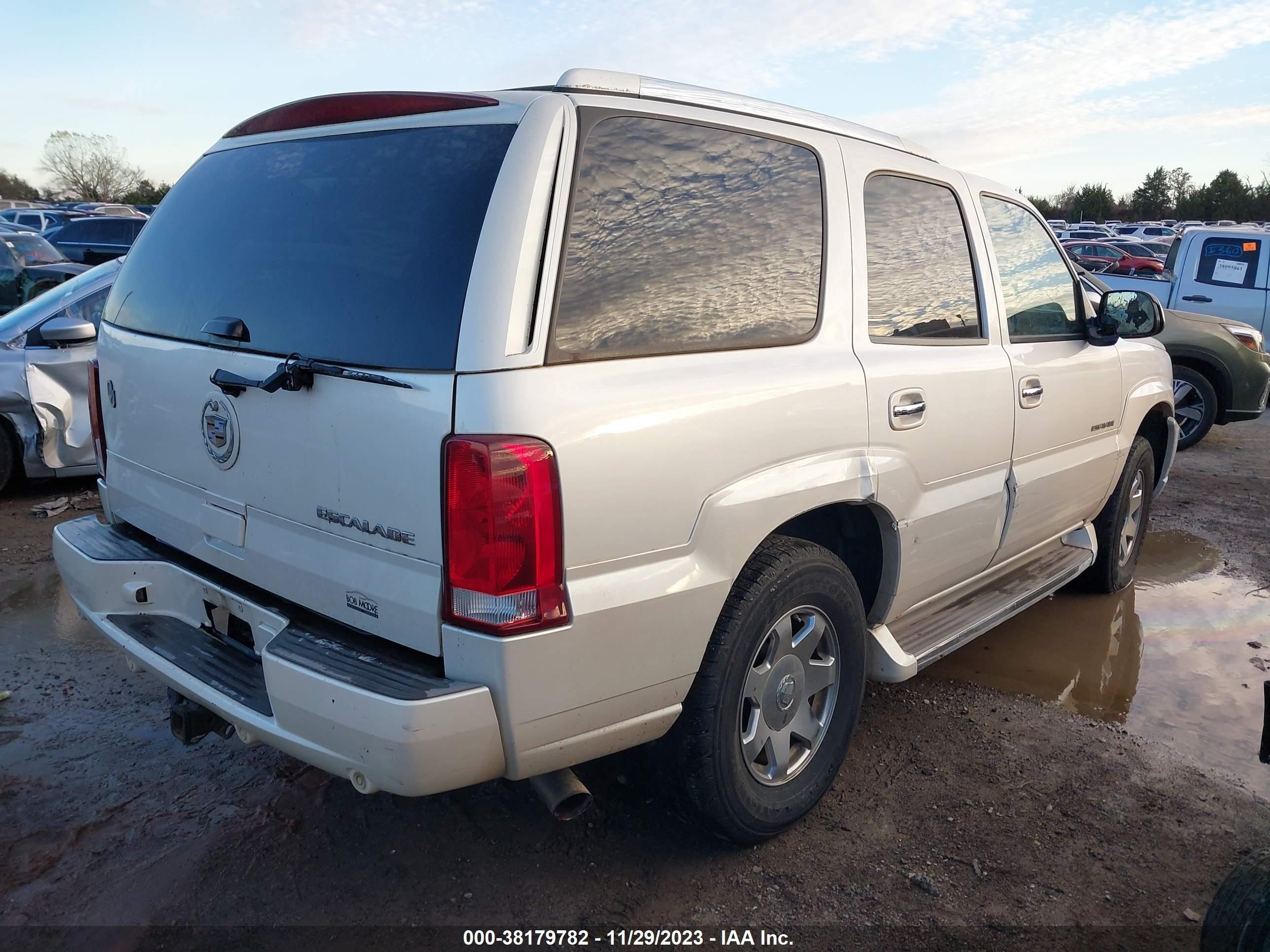 Photo 3 VIN: 1GYEK63N65R163131 - CADILLAC ESCALADE 