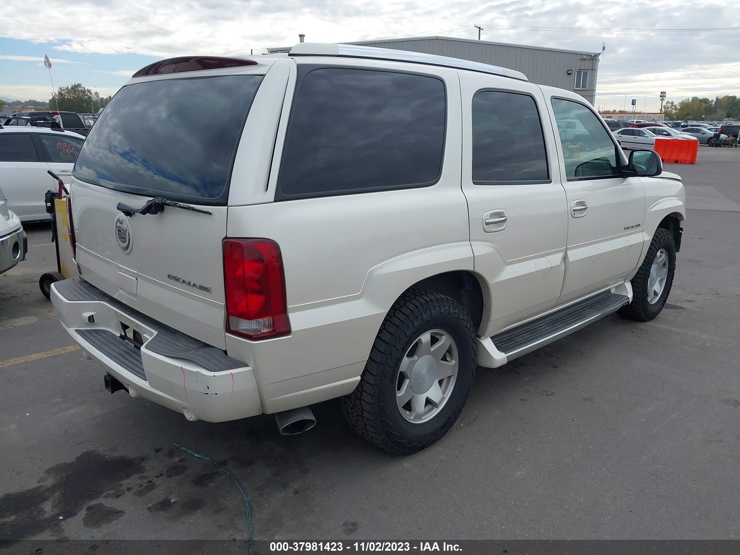 Photo 3 VIN: 1GYEK63N72R175428 - CADILLAC ESCALADE 