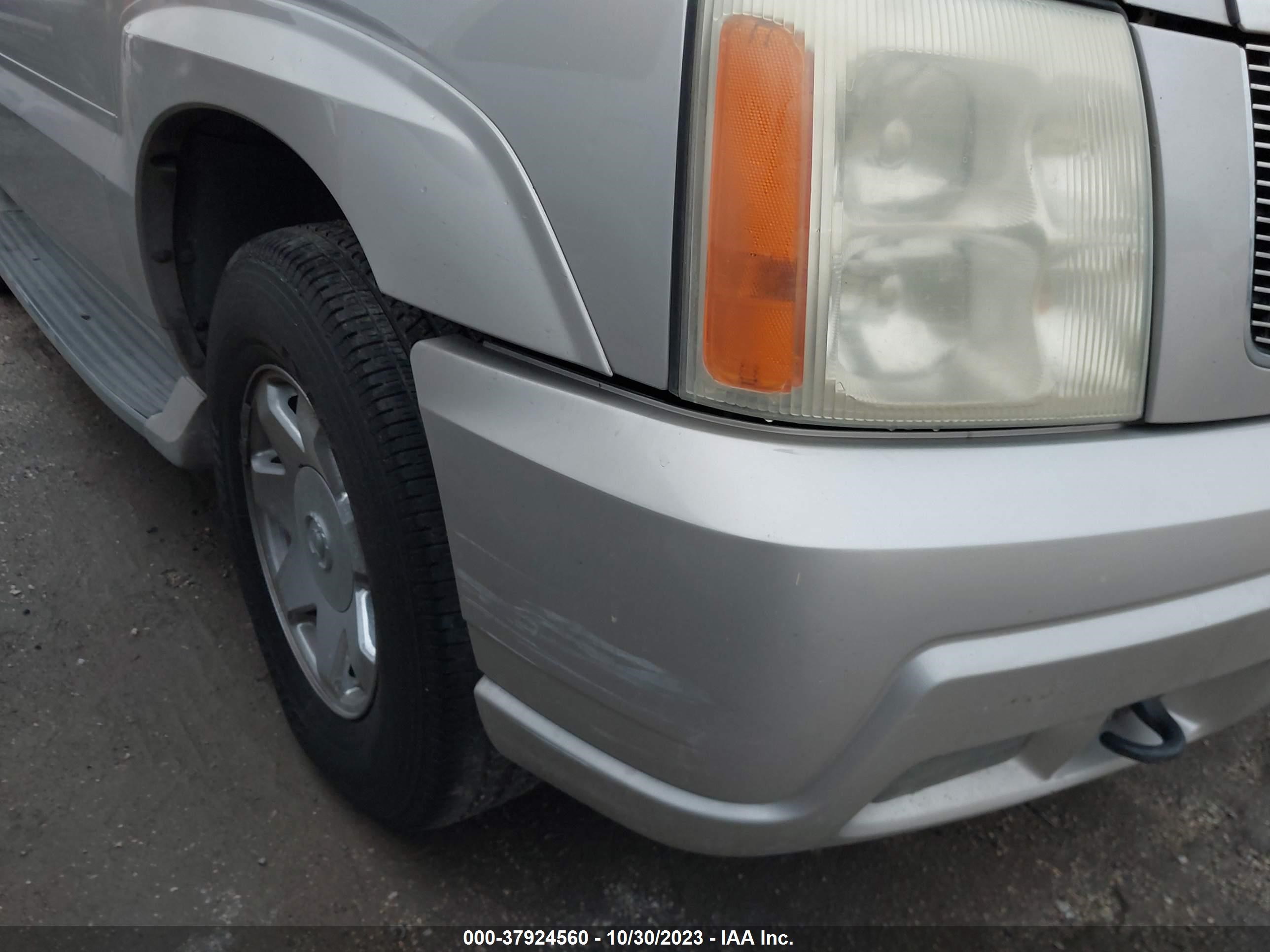 Photo 5 VIN: 1GYEK63N74R126992 - CADILLAC ESCALADE 