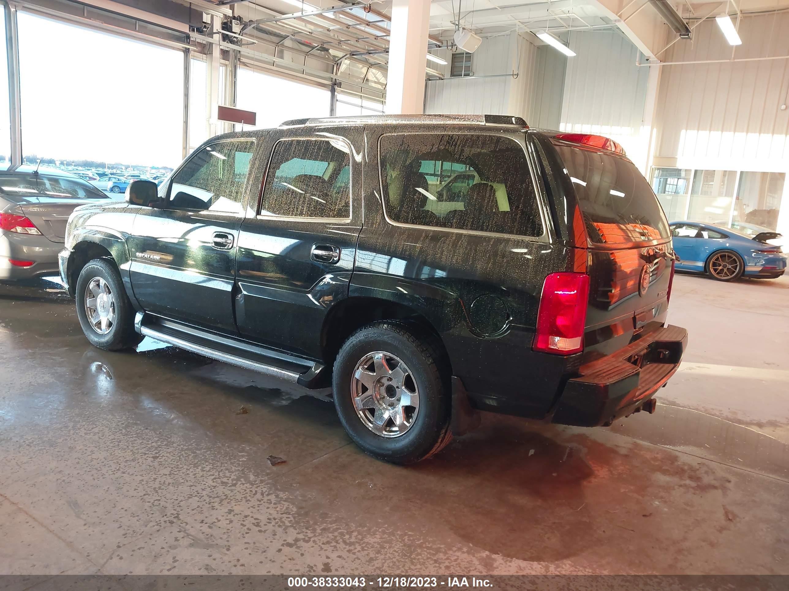 Photo 2 VIN: 1GYEK63N74R293059 - CADILLAC ESCALADE 