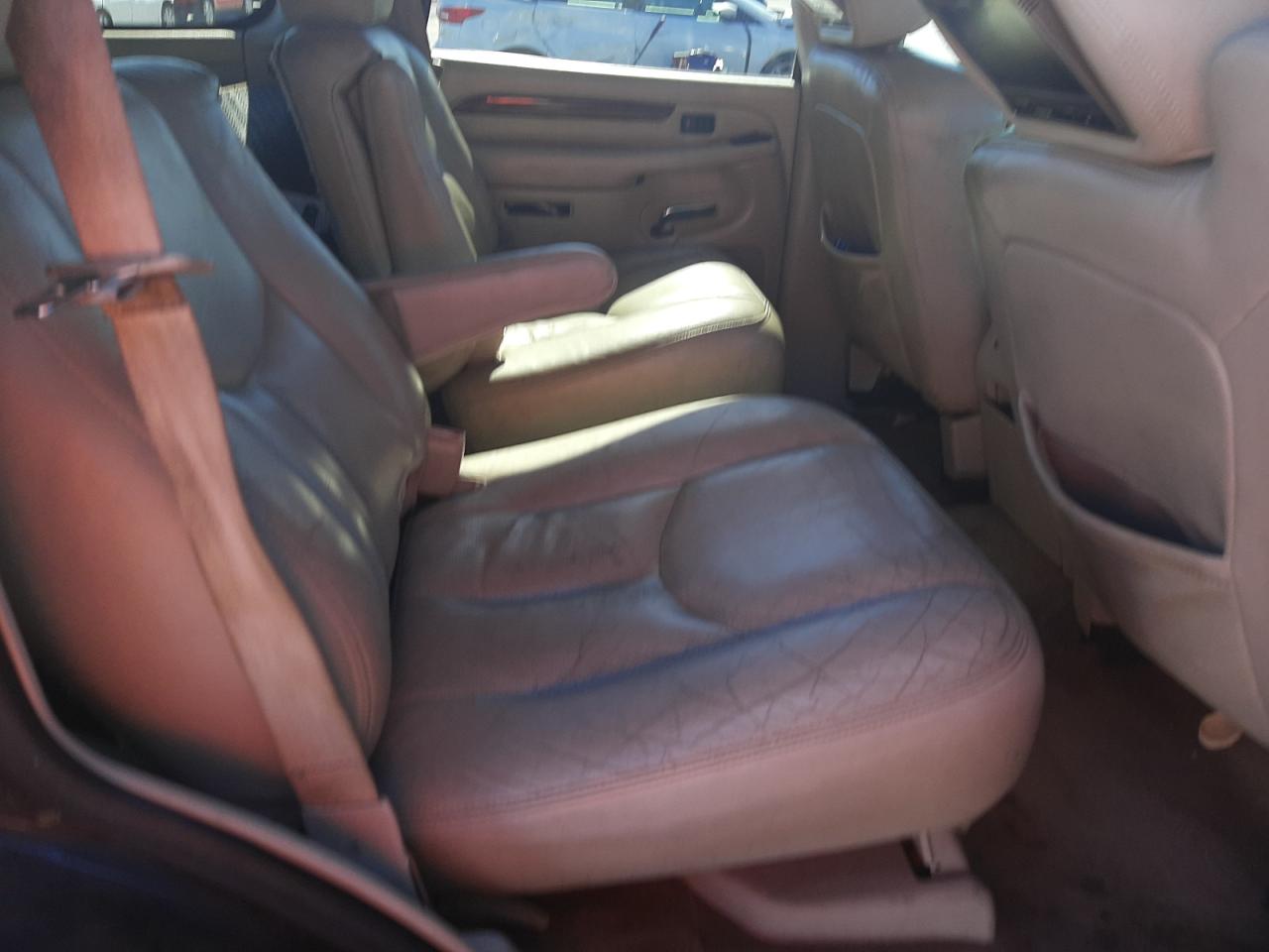 Photo 10 VIN: 1GYEK63N75R153868 - CADILLAC ESCALADE 