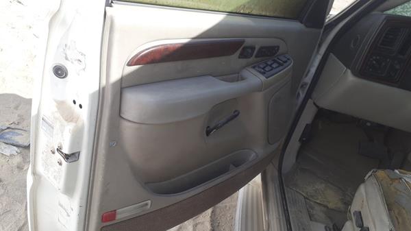 Photo 8 VIN: 1GYEK63N75R203300 - CADILLAC ESCALADE 