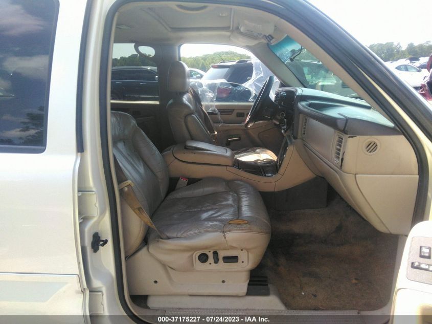 Photo 4 VIN: 1GYEK63N82R180797 - CADILLAC ESCALADE 