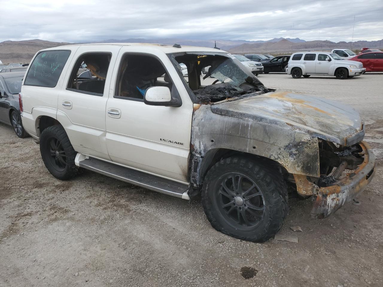 Photo 3 VIN: 1GYEK63N84R112731 - CADILLAC ESCALADE 