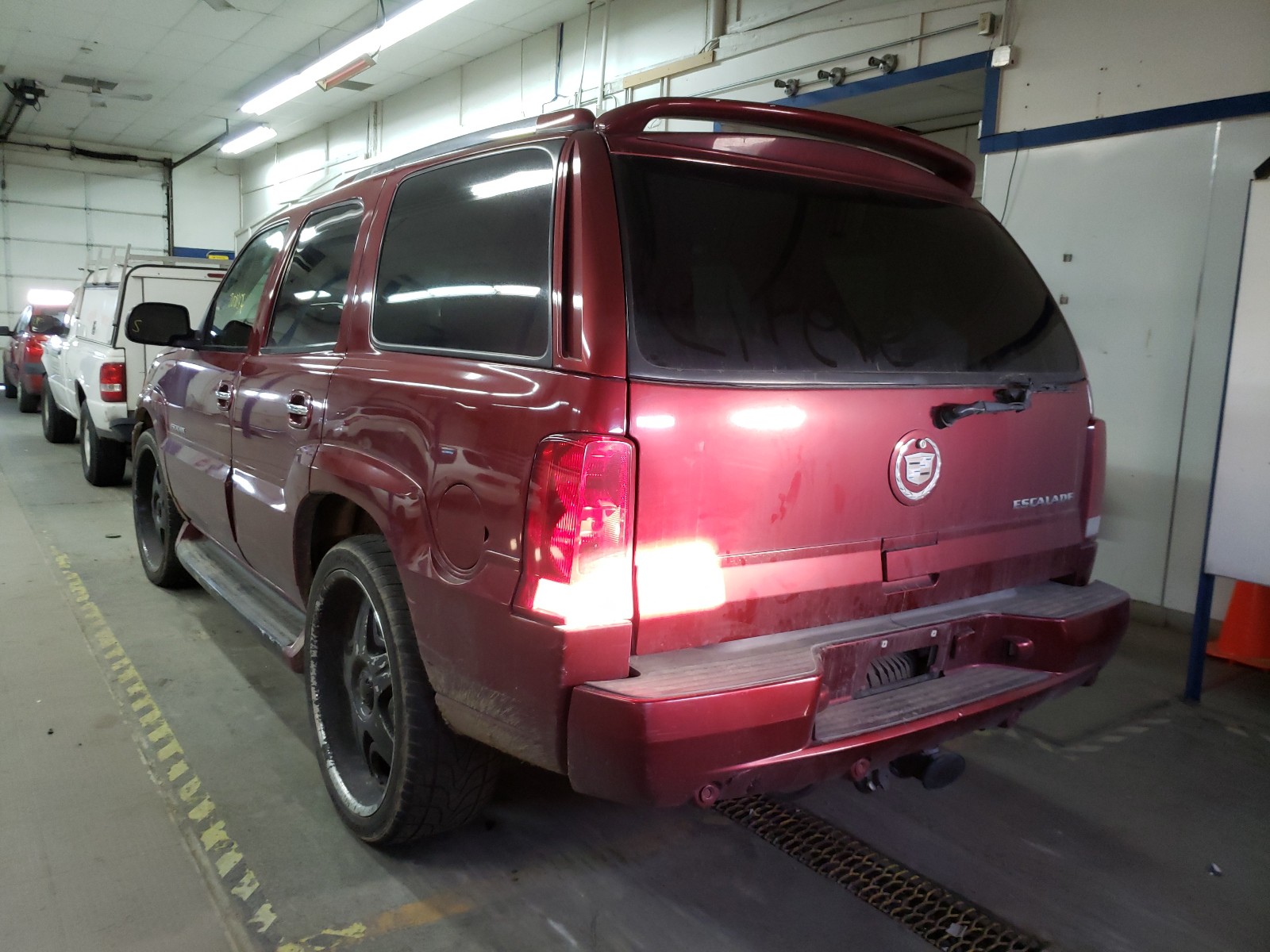 Photo 2 VIN: 1GYEK63N92R292220 - CADILLAC ESCALADE L 