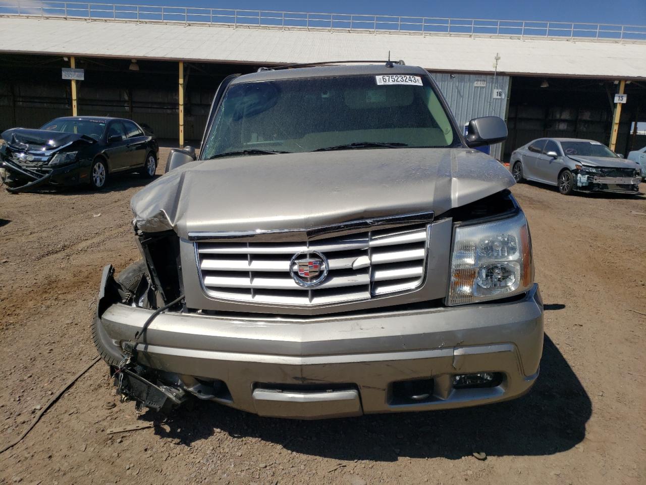 Photo 4 VIN: 1GYEK63N92R314362 - CADILLAC ESCALADE 