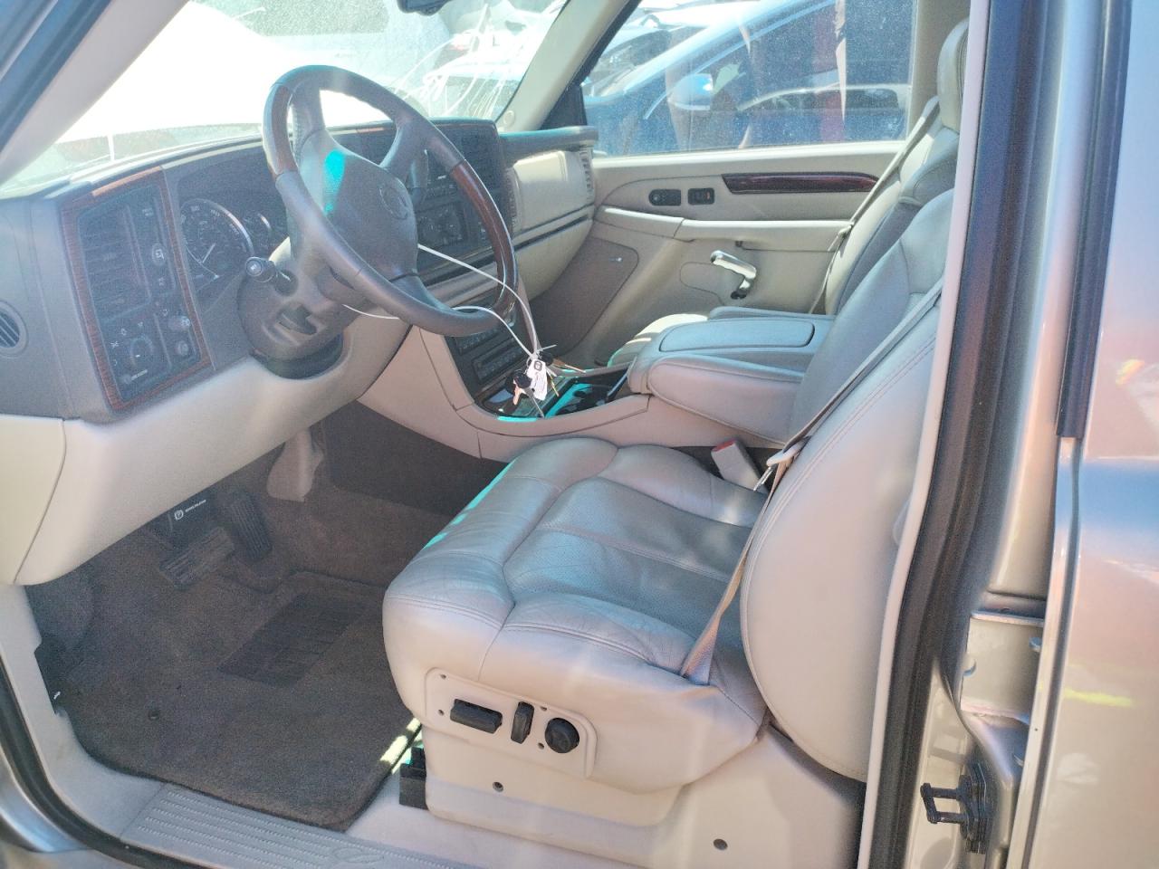 Photo 6 VIN: 1GYEK63N92R314362 - CADILLAC ESCALADE 