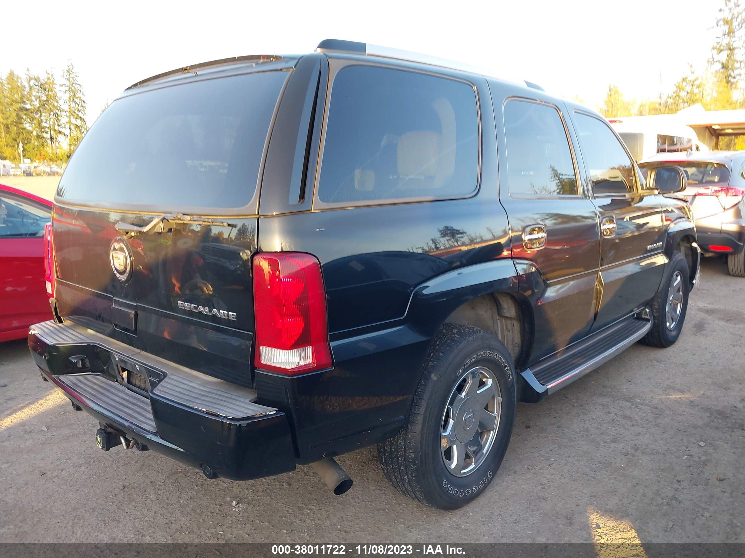 Photo 3 VIN: 1GYEK63N93R114258 - CADILLAC ESCALADE 