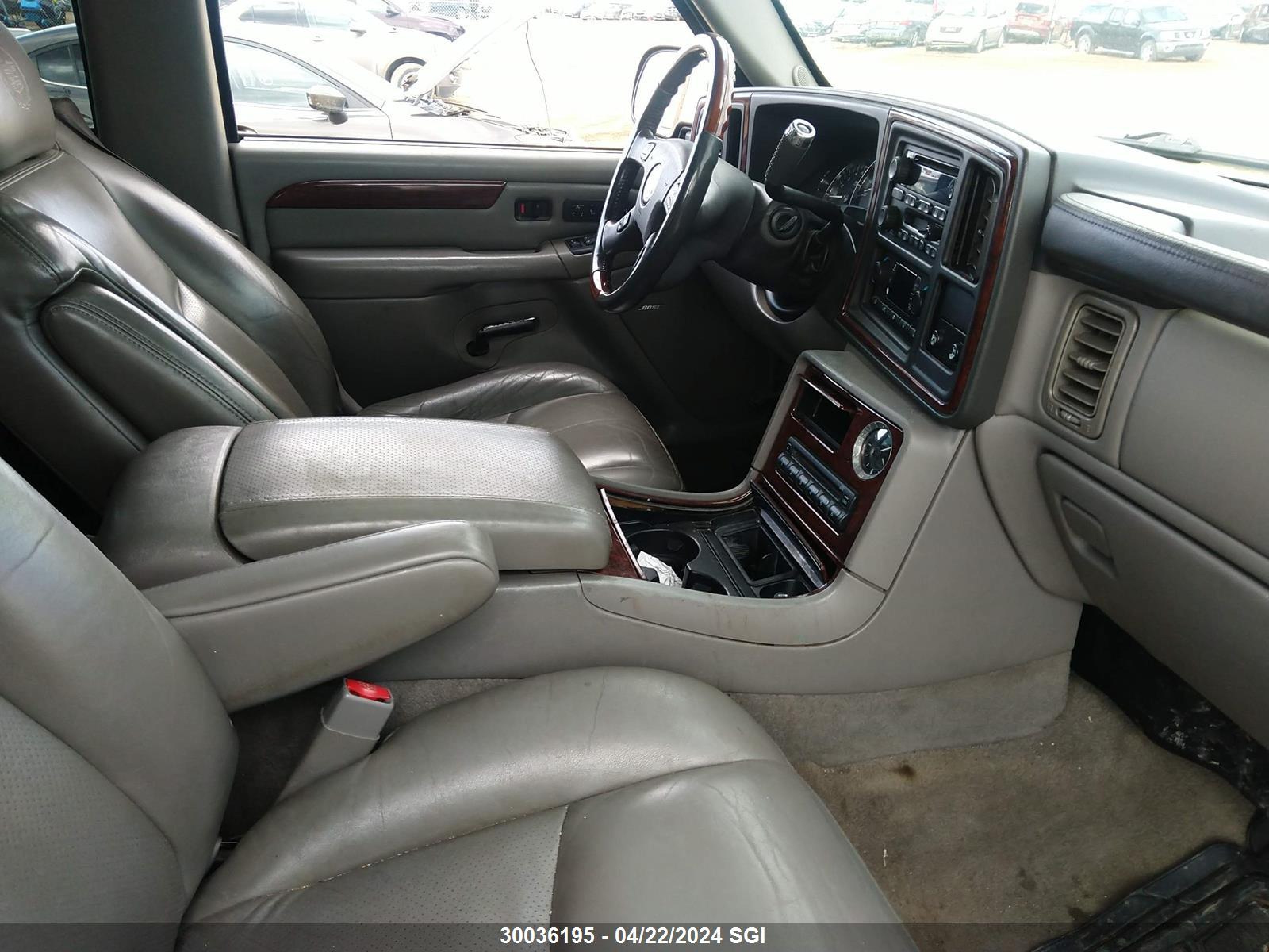 Photo 4 VIN: 1GYEK63N95R131967 - CADILLAC ESCALADE 