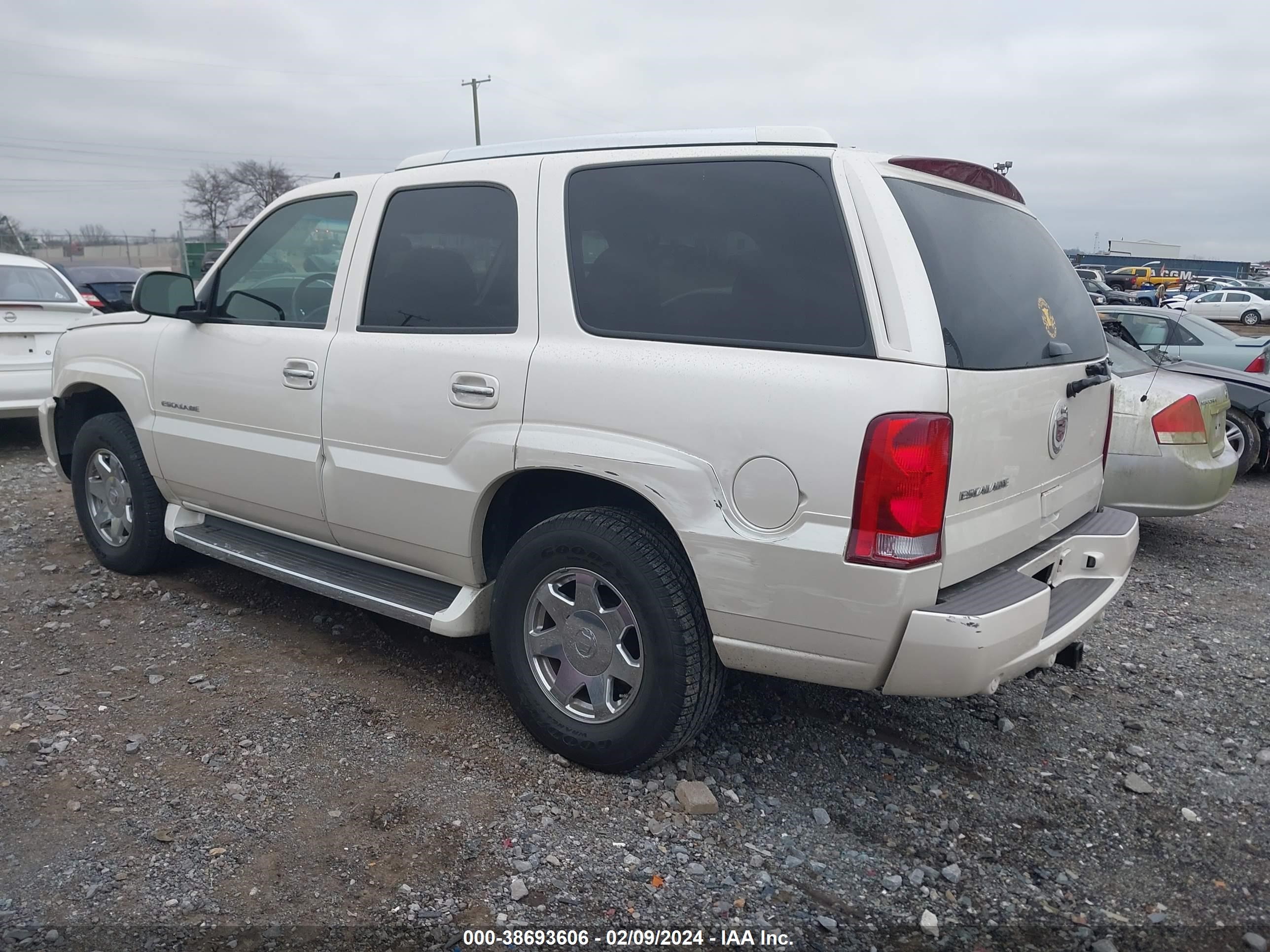 Photo 2 VIN: 1GYEK63N96R147488 - CADILLAC ESCALADE 