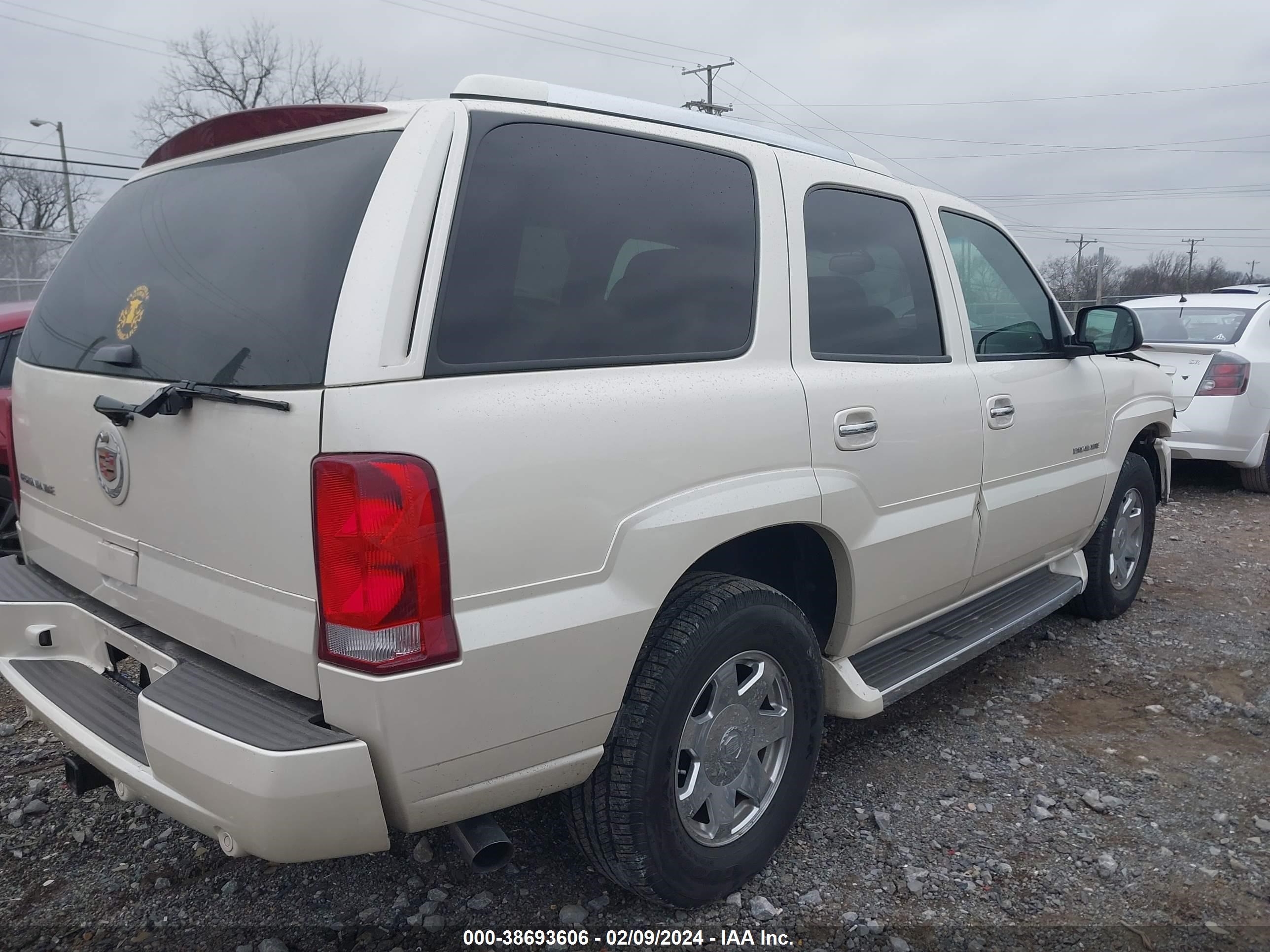 Photo 3 VIN: 1GYEK63N96R147488 - CADILLAC ESCALADE 