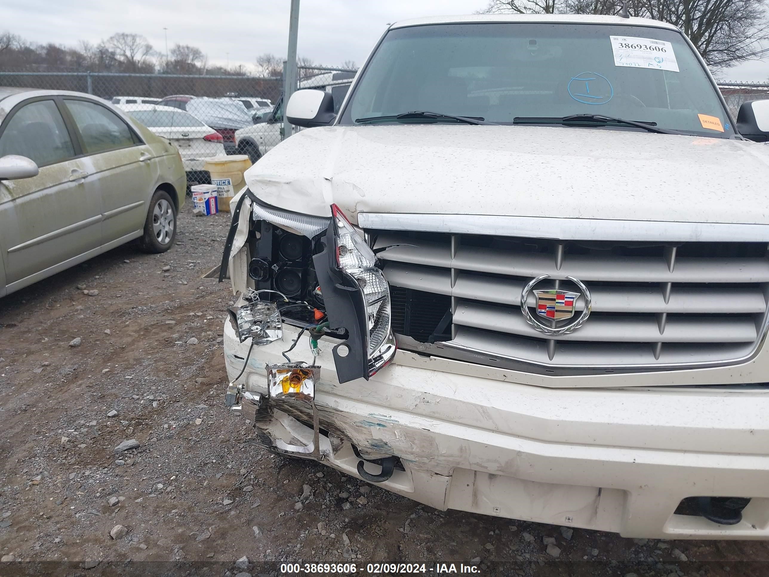 Photo 5 VIN: 1GYEK63N96R147488 - CADILLAC ESCALADE 