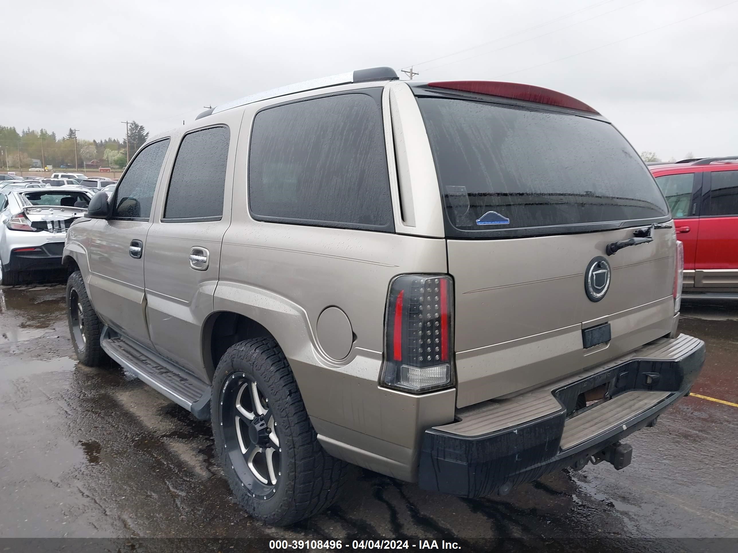 Photo 2 VIN: 1GYEK63NX3R252357 - CADILLAC ESCALADE 