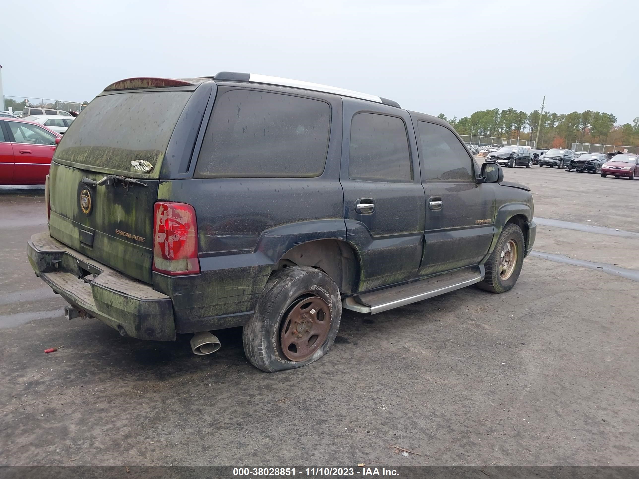 Photo 3 VIN: 1GYEK63NX4R224544 - CADILLAC ESCALADE 