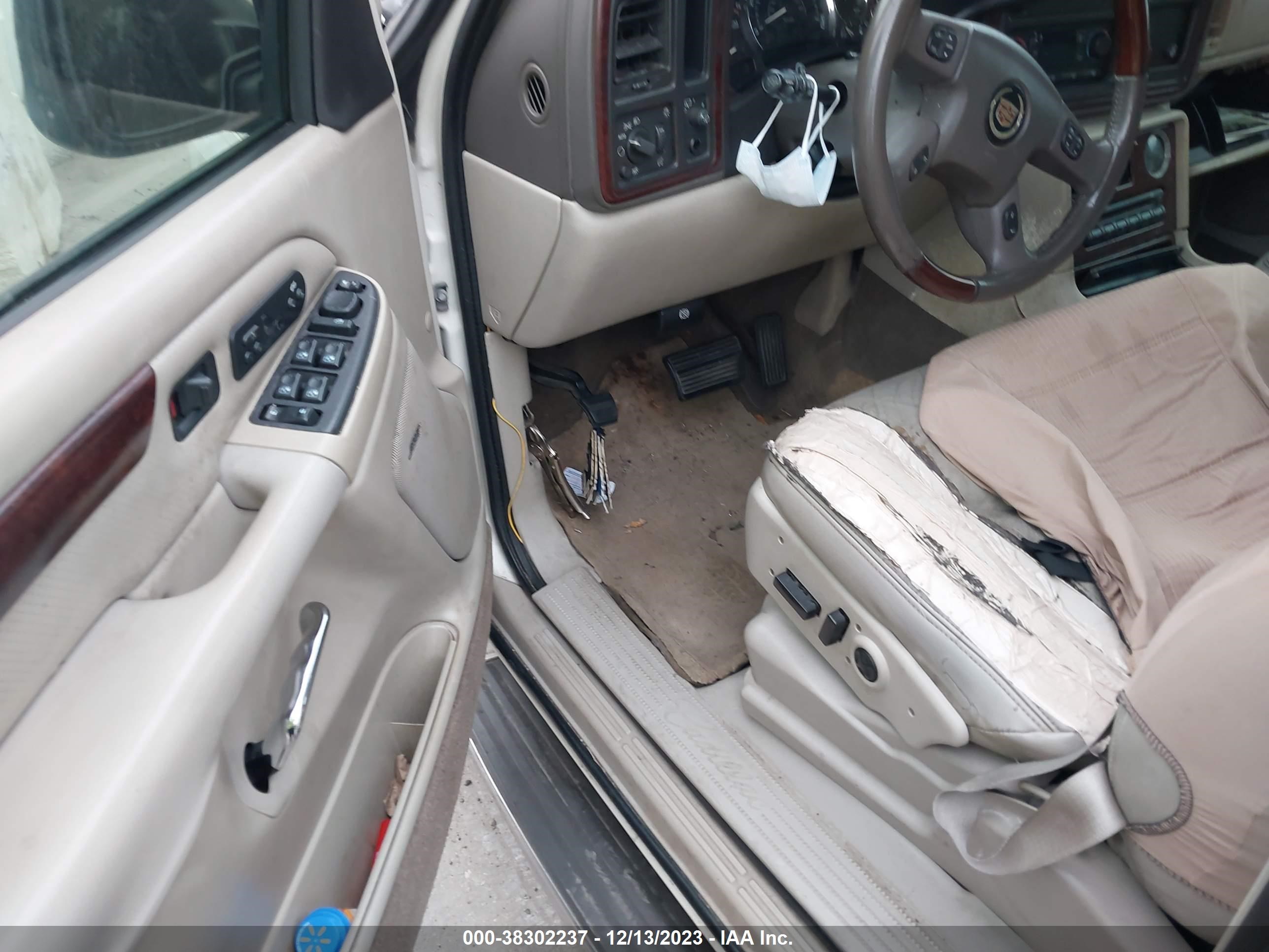 Photo 8 VIN: 1GYEK63NX5R228255 - CADILLAC ESCALADE 