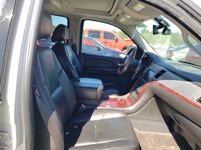 Photo 4 VIN: 1GYFC23209R263585 - CADILLAC ESCALADE 