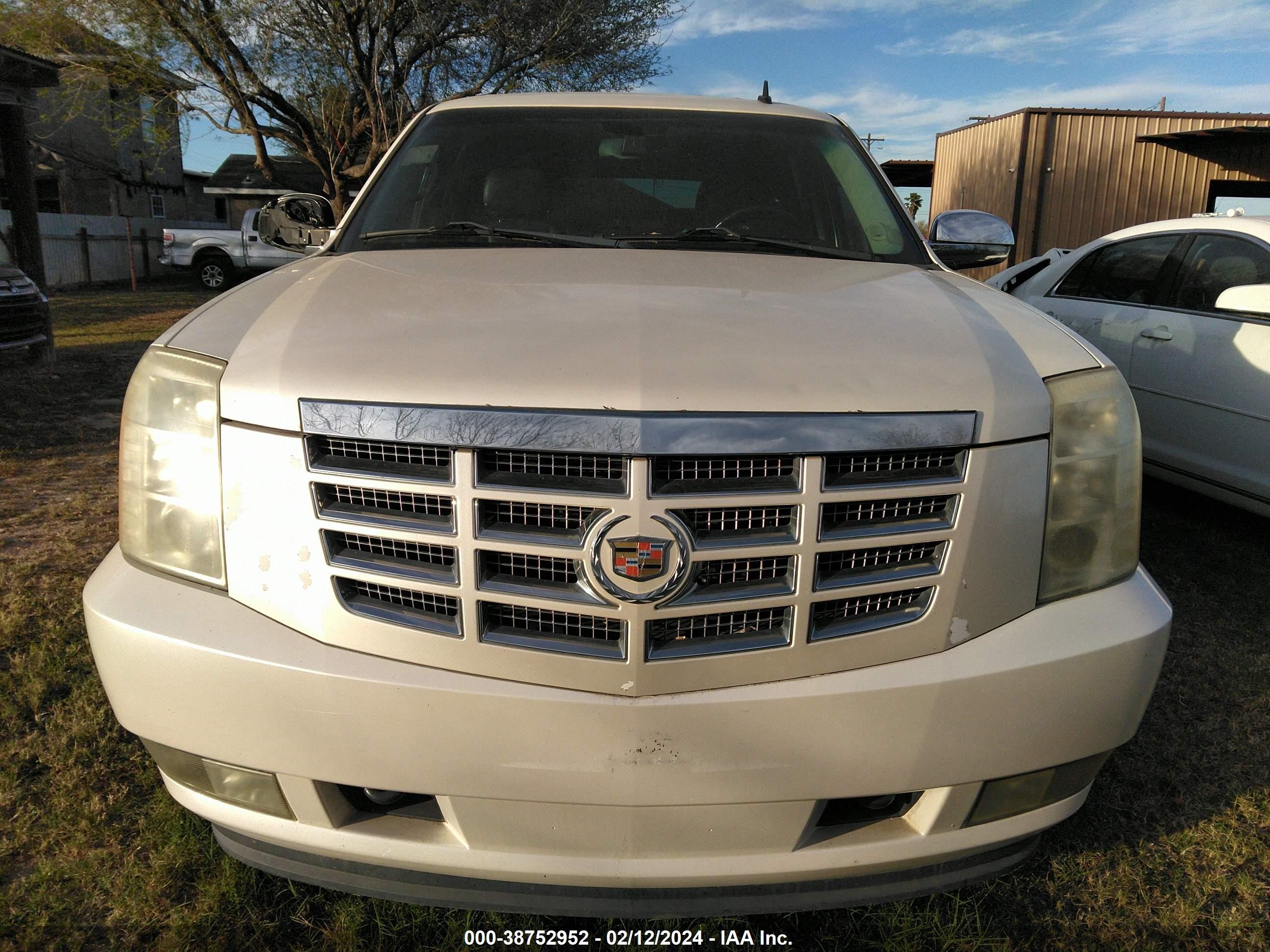 Photo 13 VIN: 1GYFC23239R202988 - CADILLAC ESCALADE 