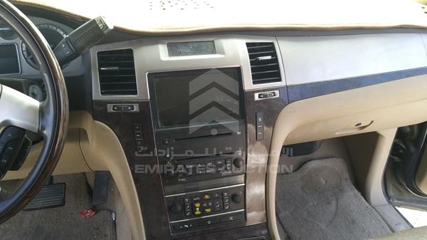 Photo 14 VIN: 1GYFK16279R108606 - CADILLAC ESCALADE 