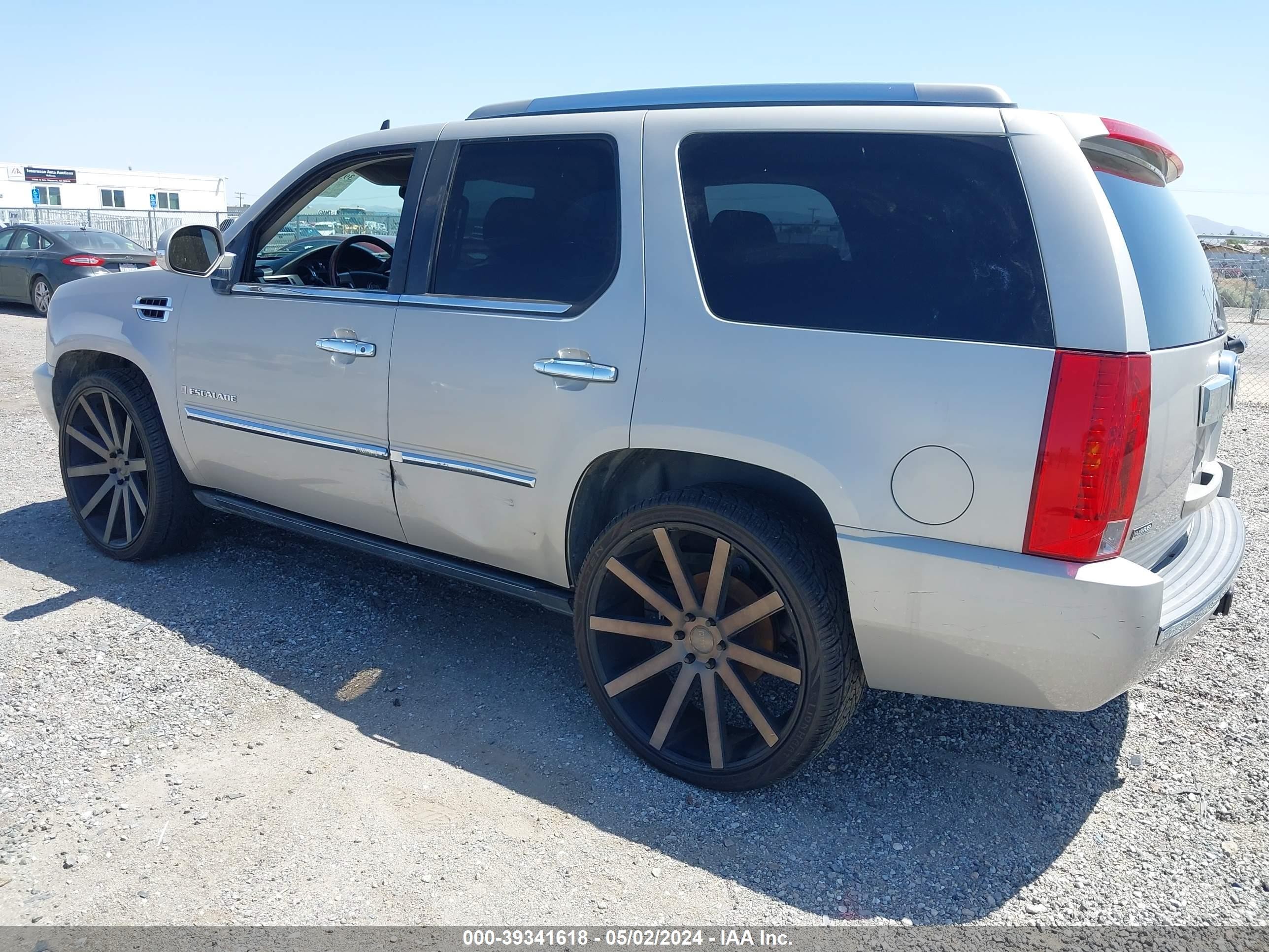 Photo 2 VIN: 1GYFK23259R160407 - CADILLAC ESCALADE 