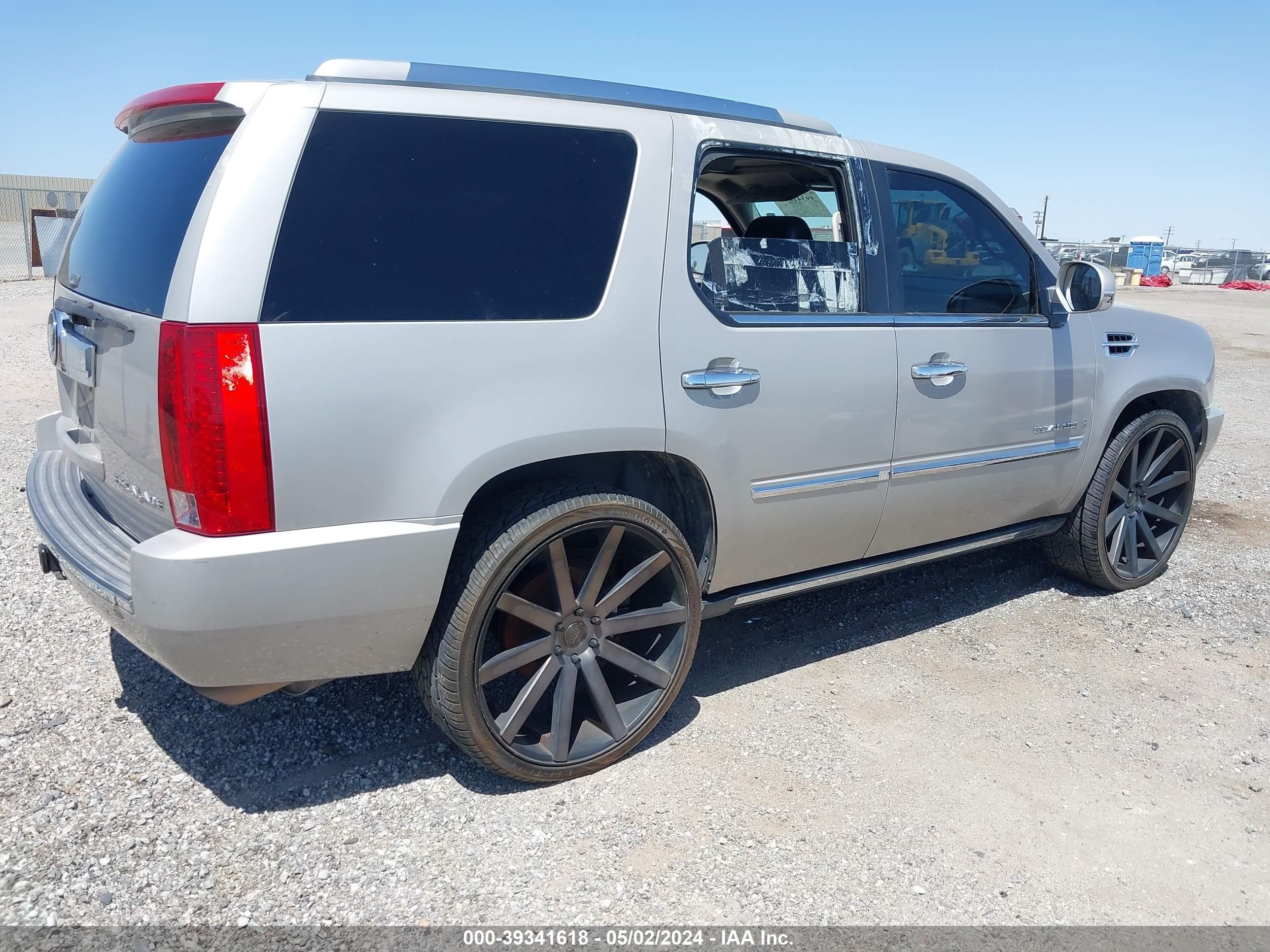 Photo 3 VIN: 1GYFK23259R160407 - CADILLAC ESCALADE 