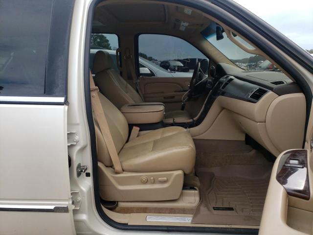 Photo 4 VIN: 1GYFK23269R152445 - CADILLAC ESCALADE L 