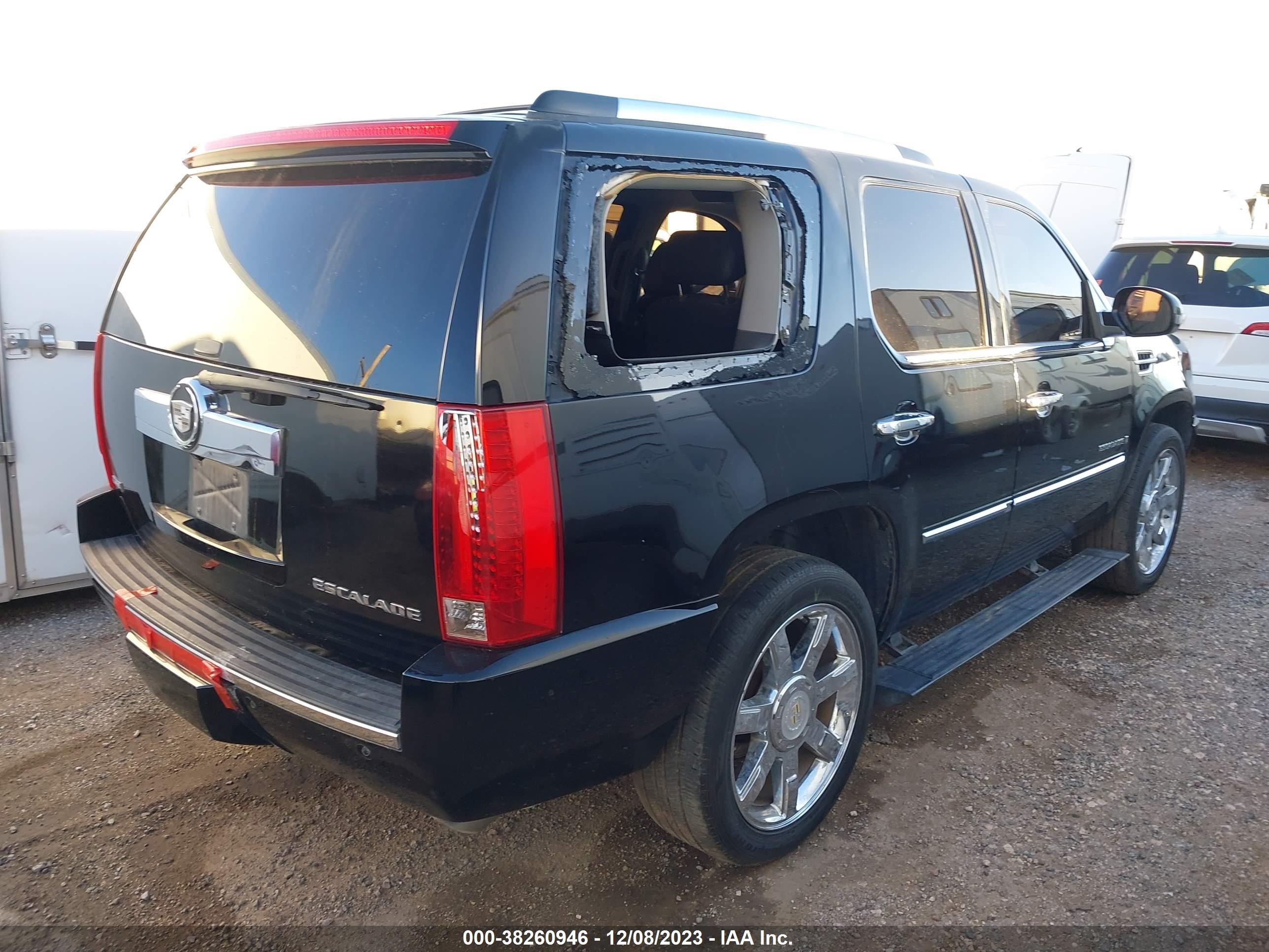 Photo 3 VIN: 1GYFK23269R157709 - CADILLAC ESCALADE 