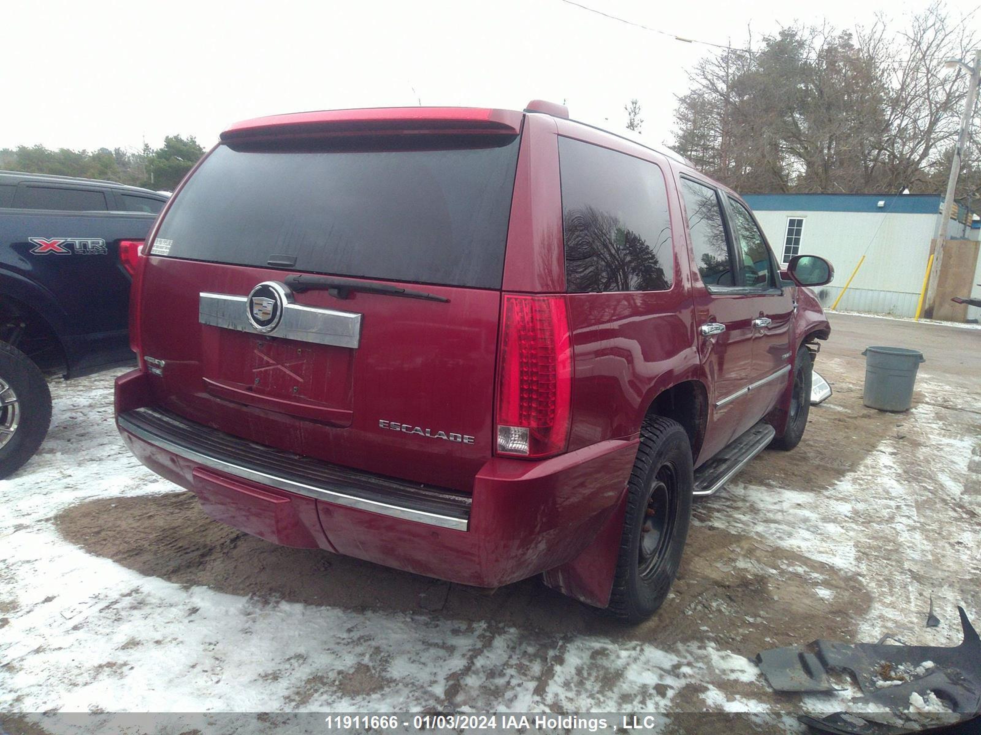 Photo 3 VIN: 1GYFK232X9R270899 - CADILLAC ESCALADE 