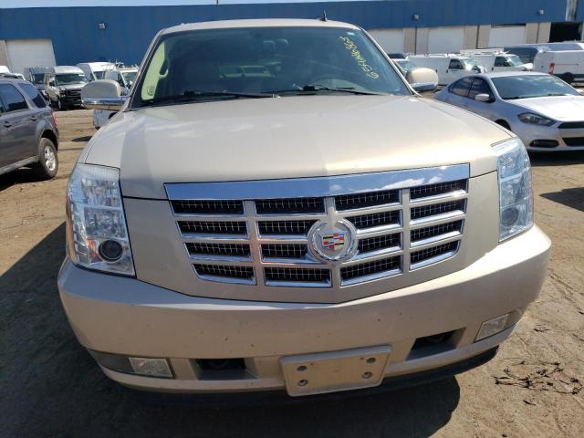 Photo 4 VIN: 1GYFK232X9R272409 - CADILLAC ESCALADE 