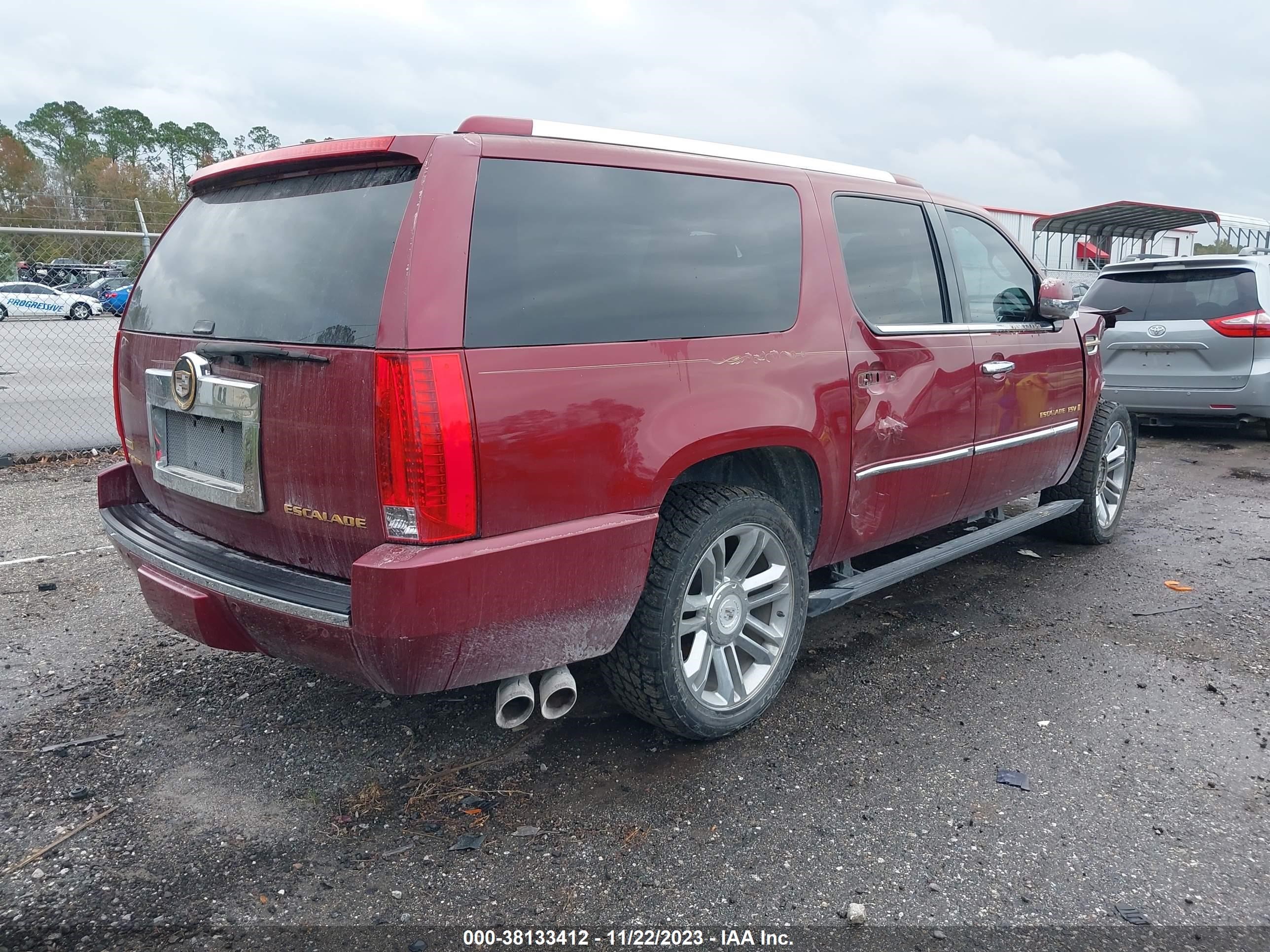 Photo 3 VIN: 1GYFK36269R148039 - CADILLAC ESCALADE 