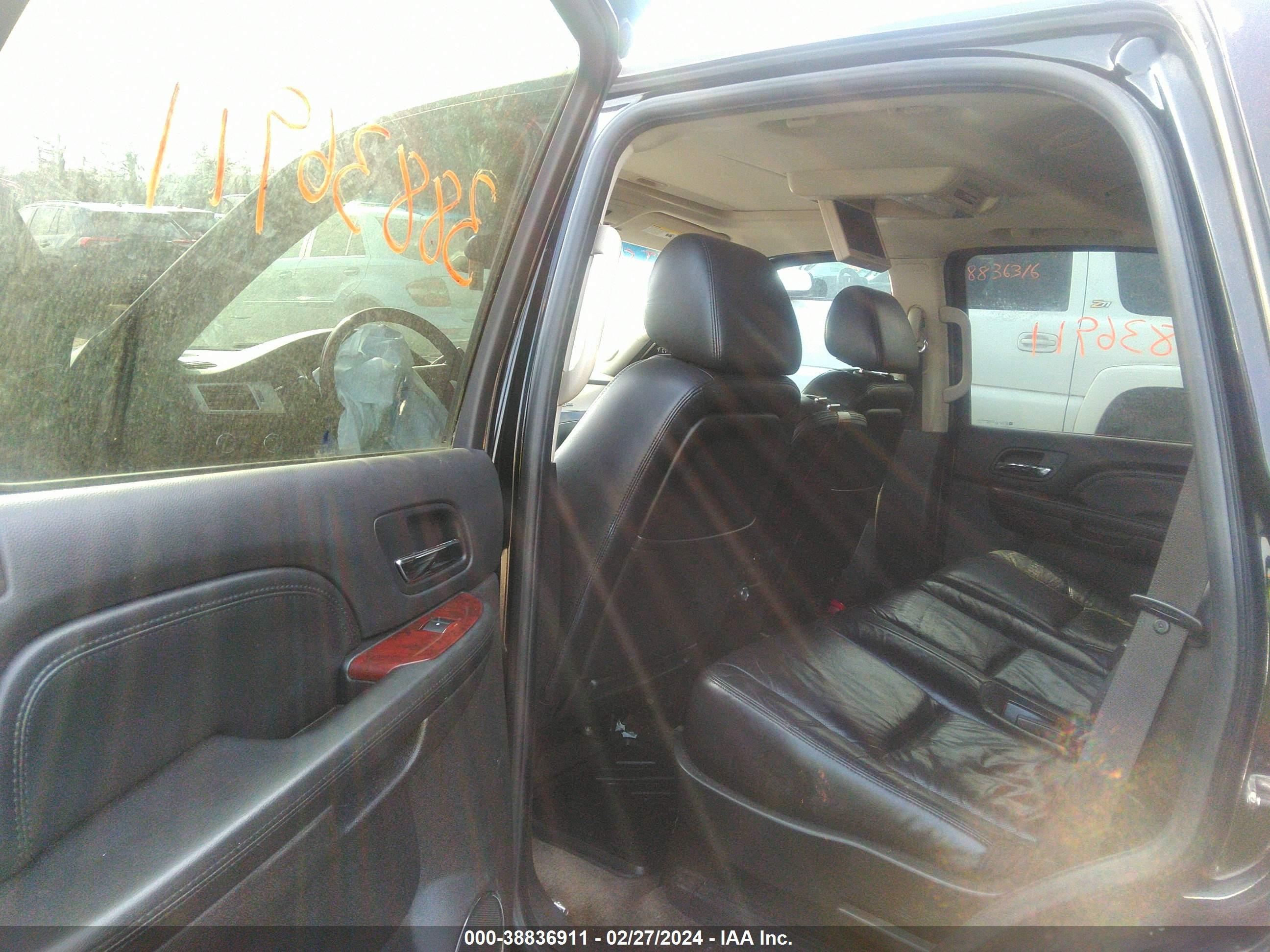 Photo 7 VIN: 1GYFK43529R269168 - CADILLAC ESCALADE 