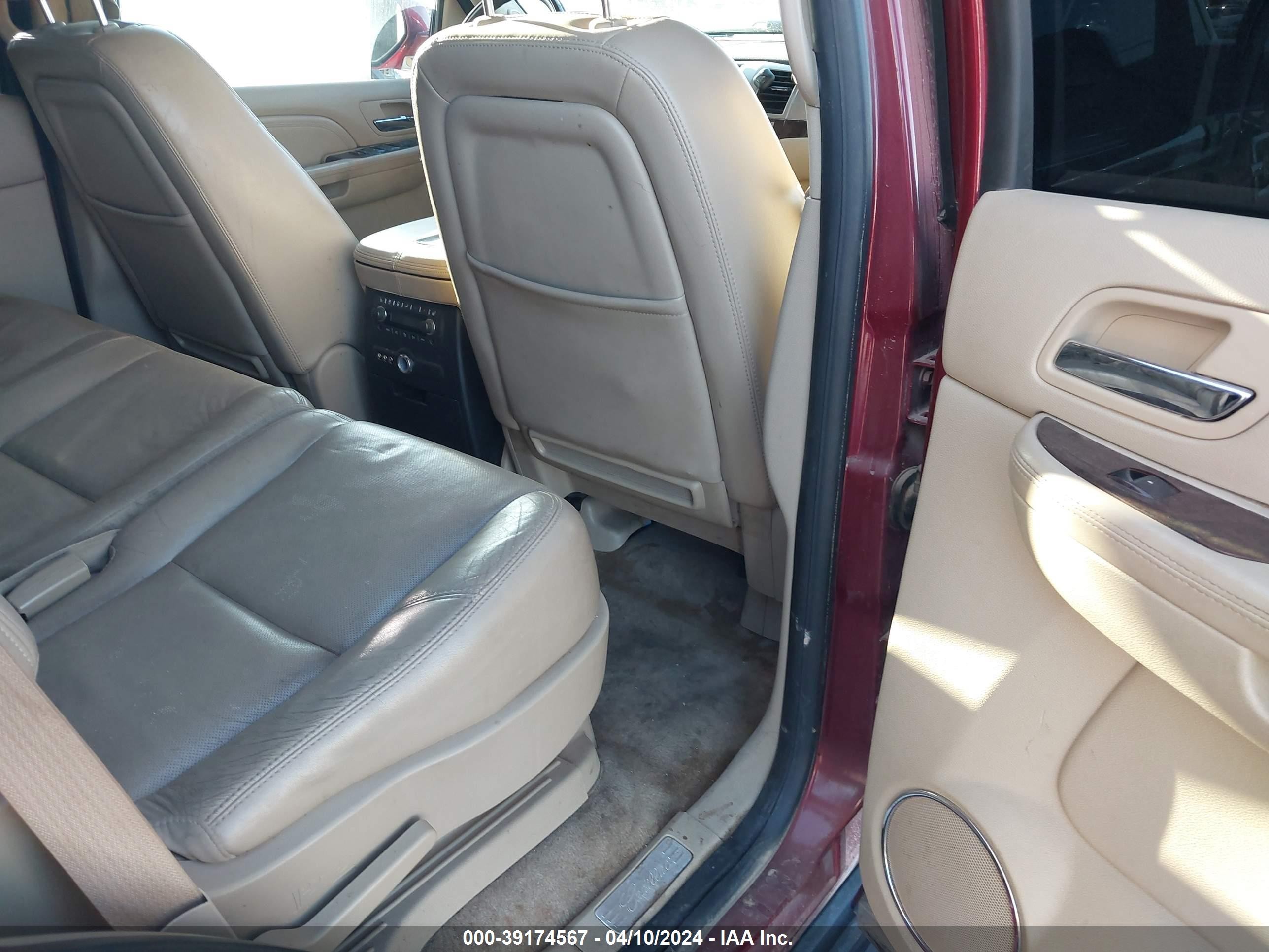 Photo 7 VIN: 1GYFK43579R218961 - CADILLAC ESCALADE 