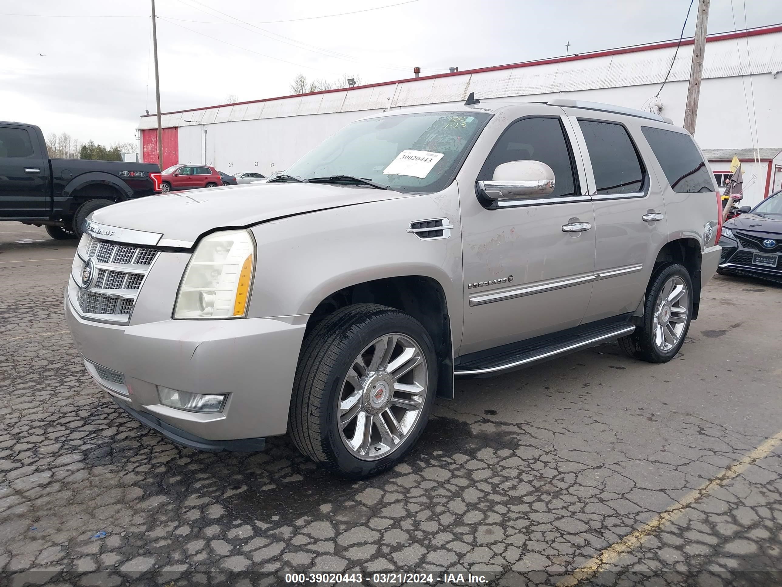 Photo 2 VIN: 1GYFK63807R170352 - CADILLAC ESCALADE 