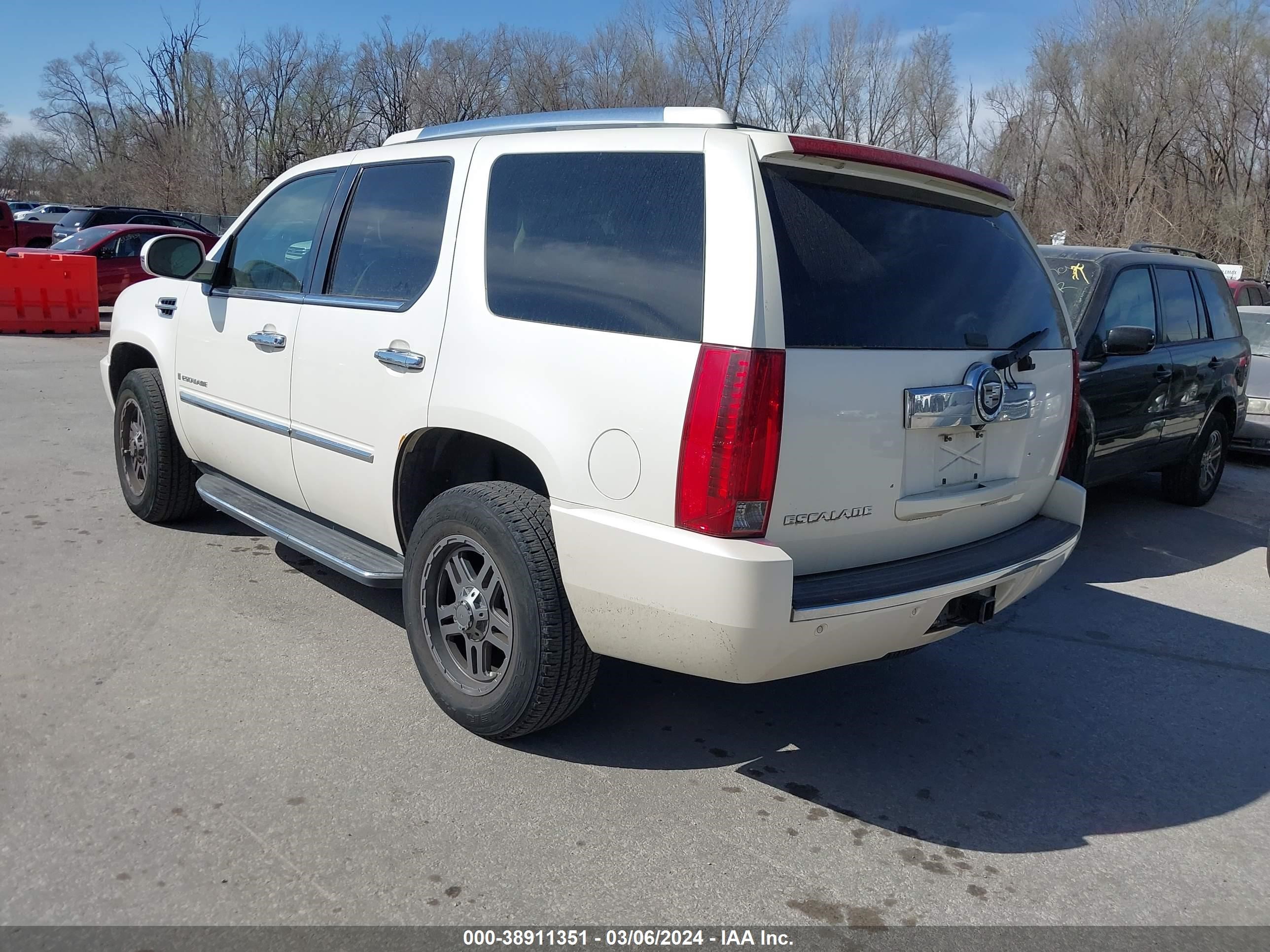 Photo 2 VIN: 1GYFK63807R227942 - CADILLAC ESCALADE 