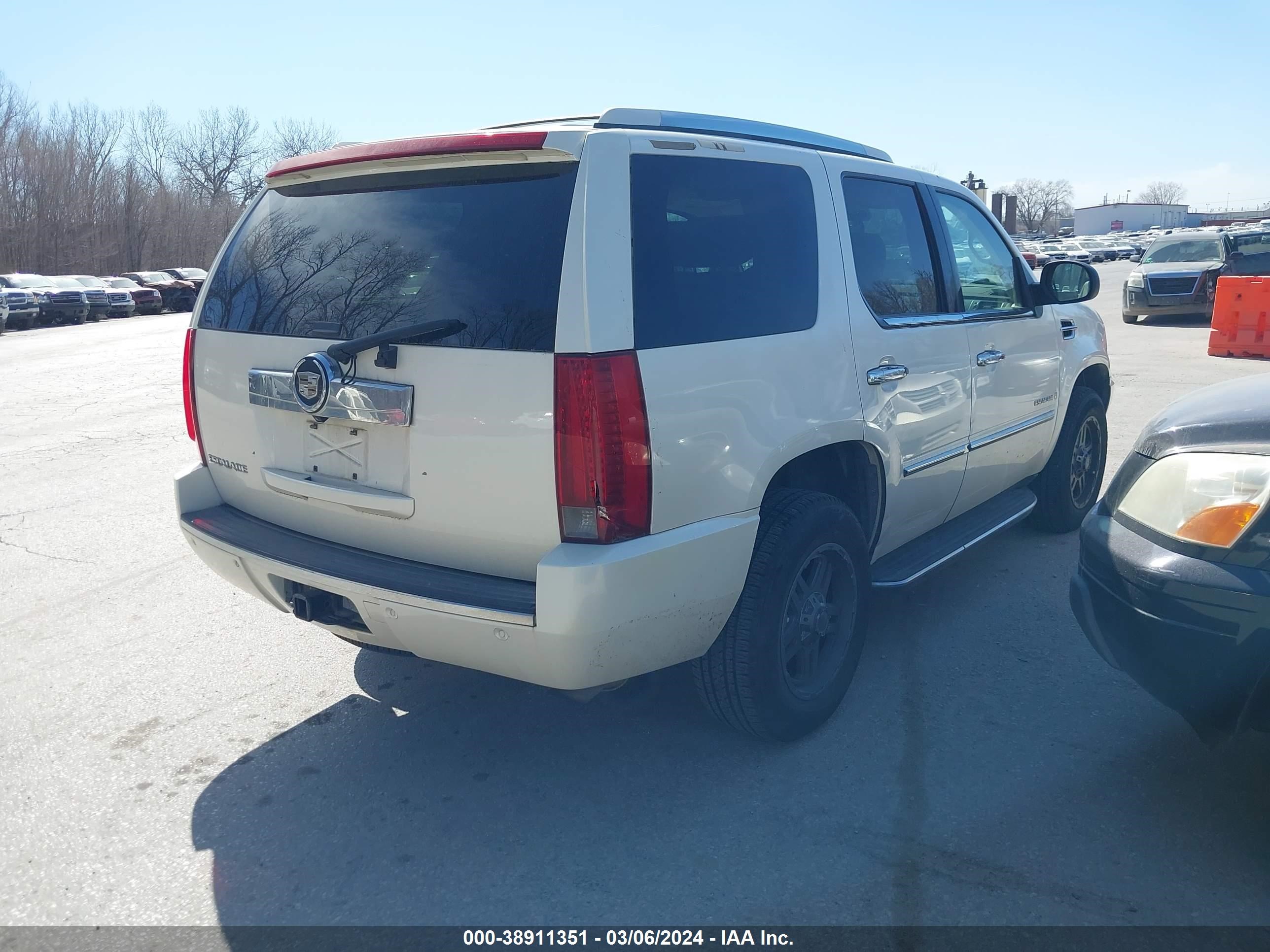 Photo 3 VIN: 1GYFK63807R227942 - CADILLAC ESCALADE 