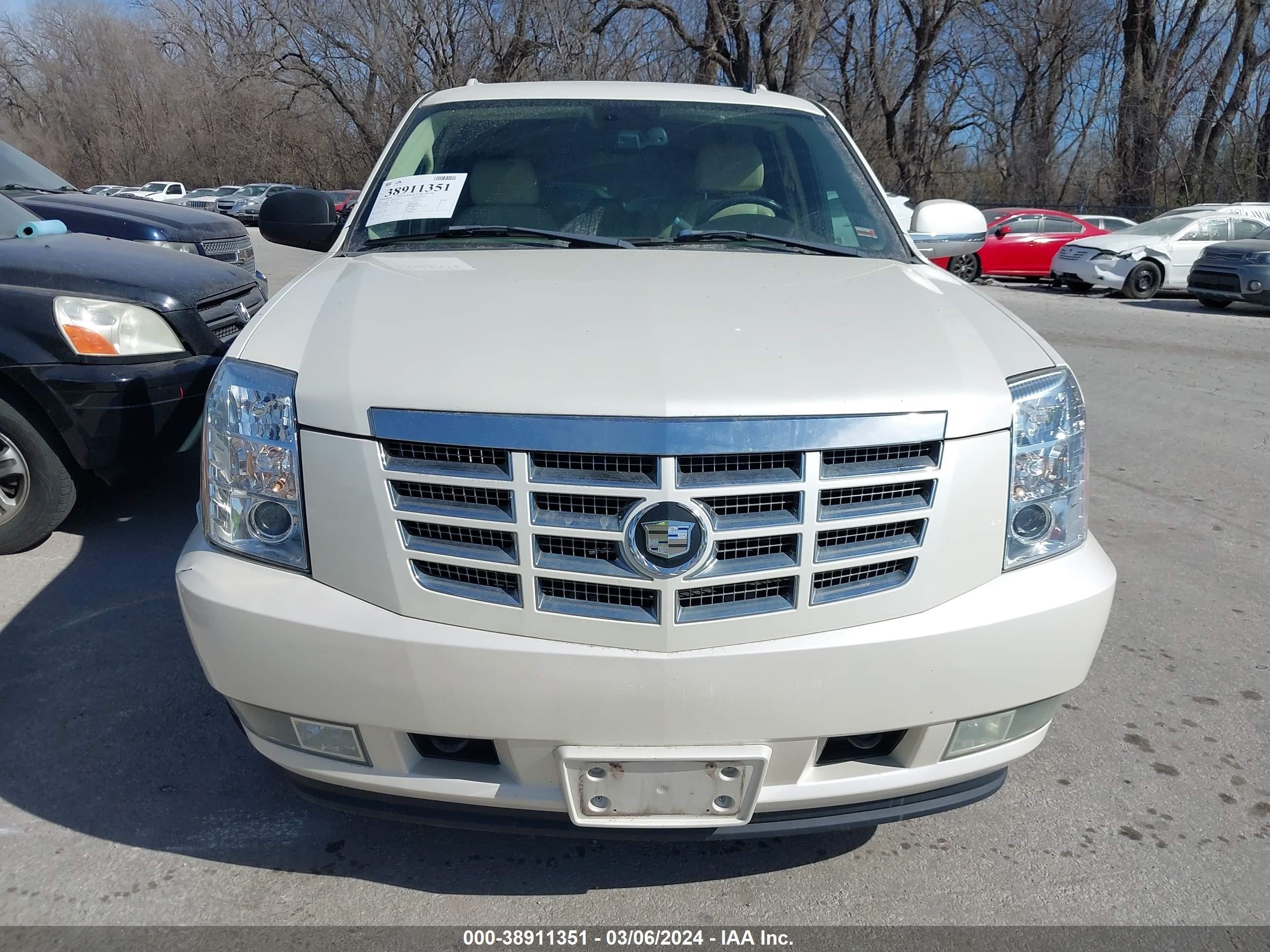 Photo 5 VIN: 1GYFK63807R227942 - CADILLAC ESCALADE 