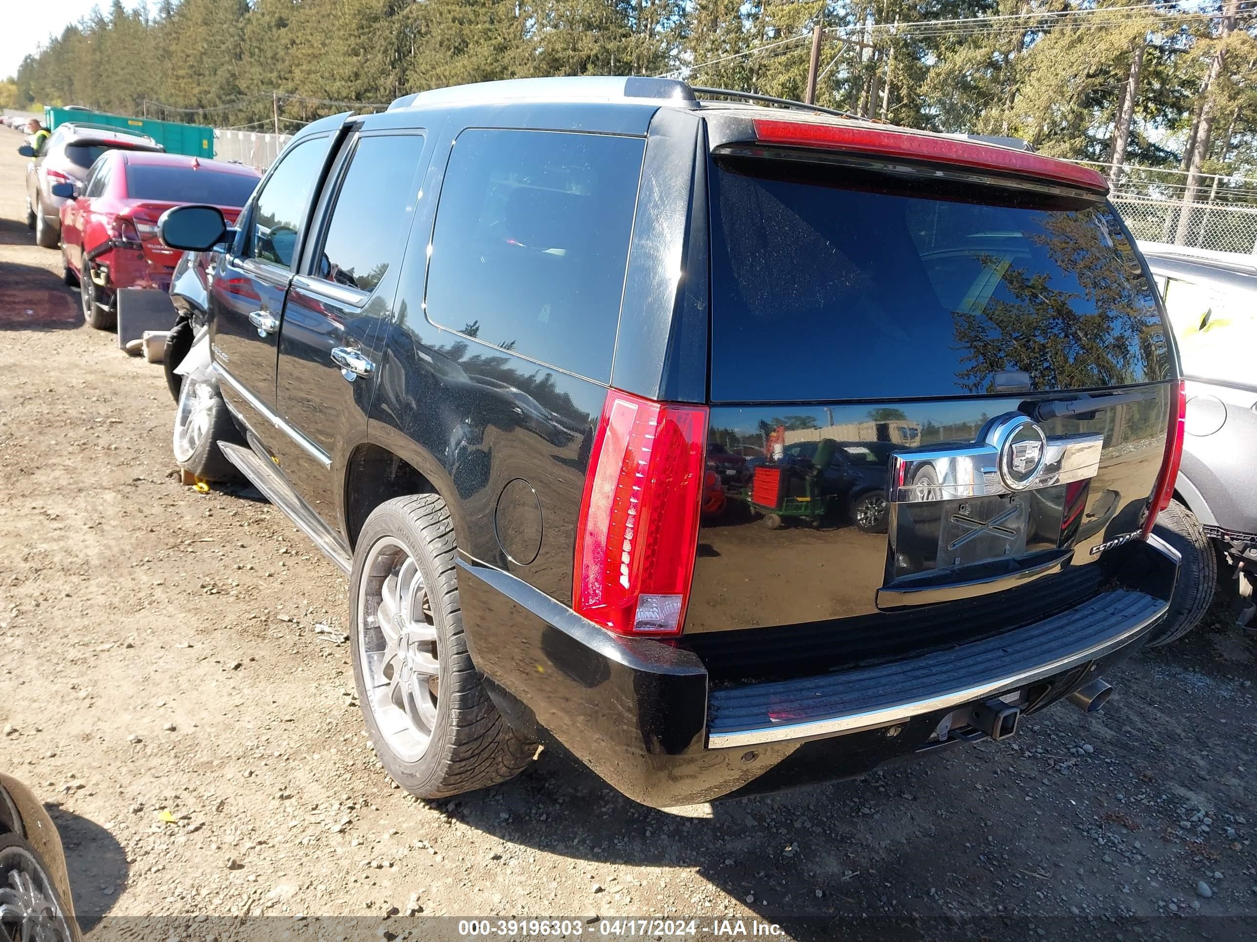 Photo 2 VIN: 1GYFK63817R374531 - CADILLAC ESCALADE 