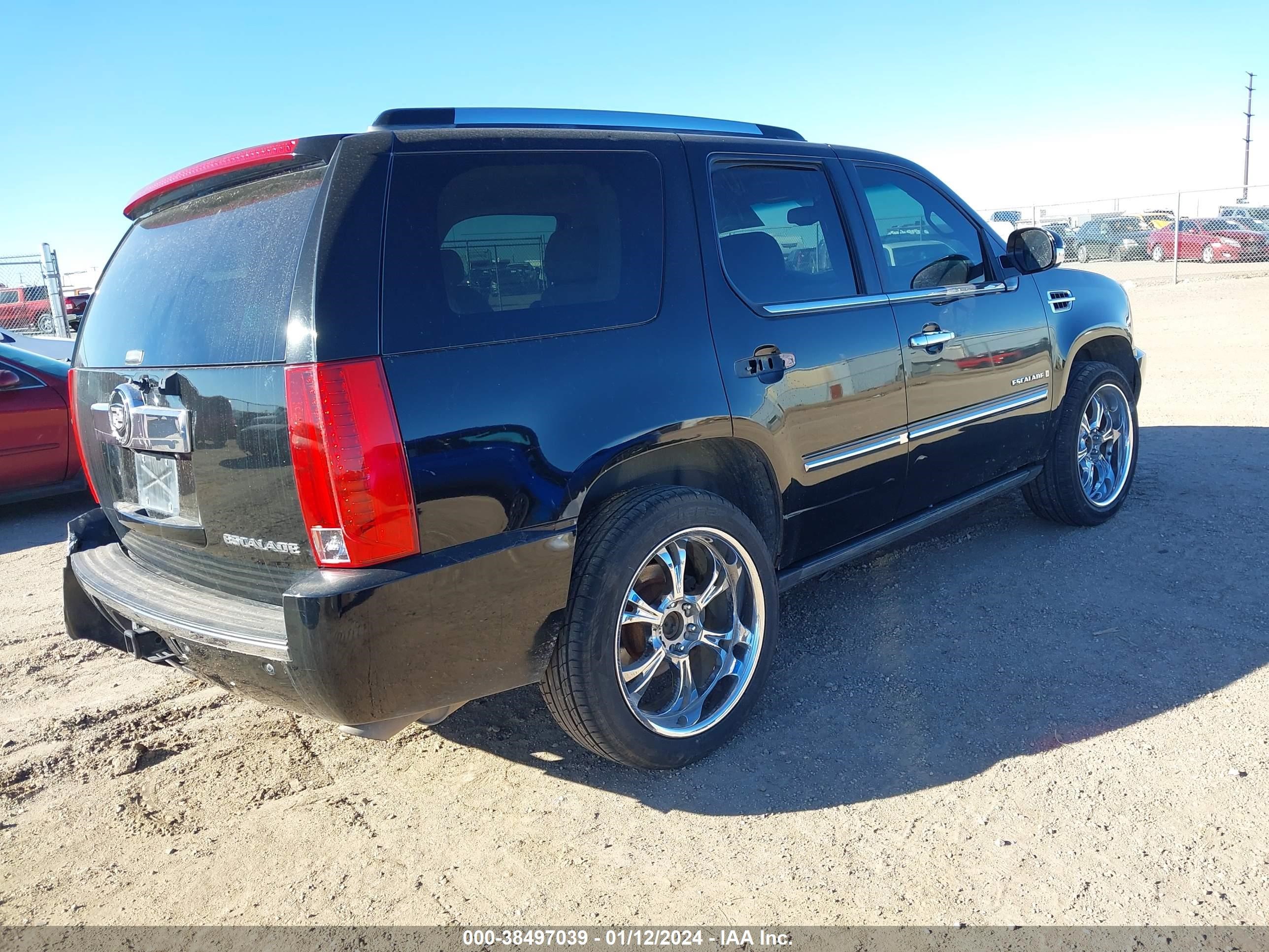 Photo 3 VIN: 1GYFK63818R109514 - CADILLAC ESCALADE 