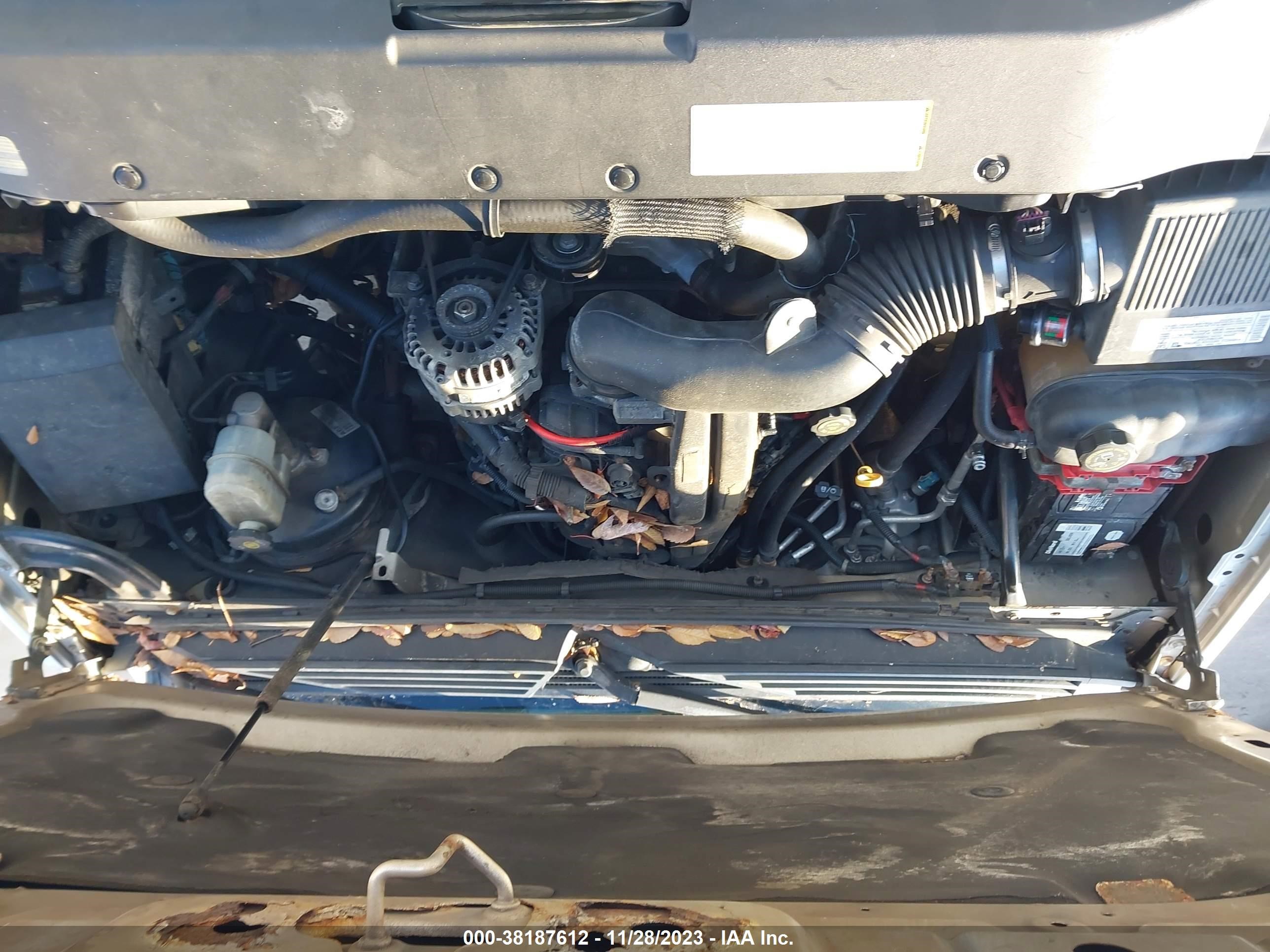 Photo 9 VIN: 1GYFK63827R332532 - CADILLAC ESCALADE 