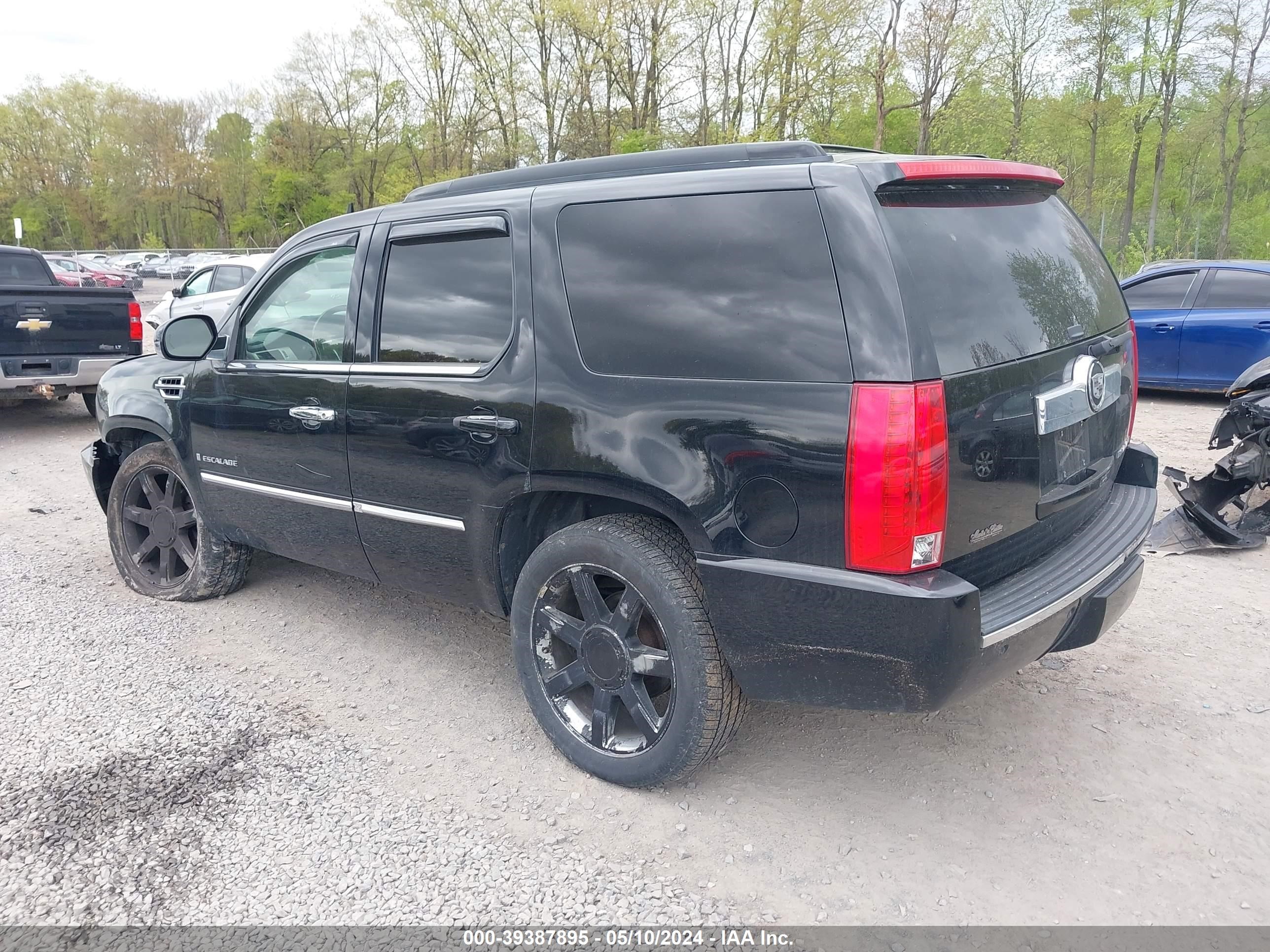 Photo 2 VIN: 1GYFK63828R273807 - CADILLAC ESCALADE 