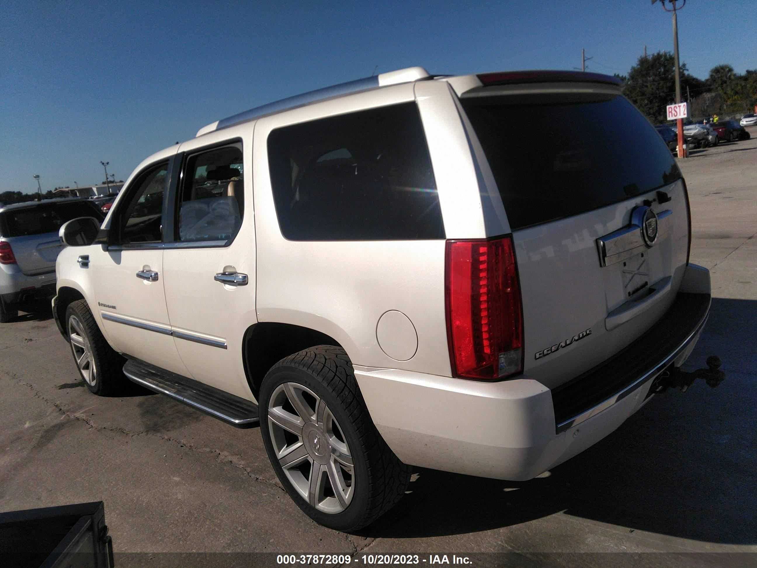 Photo 2 VIN: 1GYFK63837R134543 - CADILLAC ESCALADE 