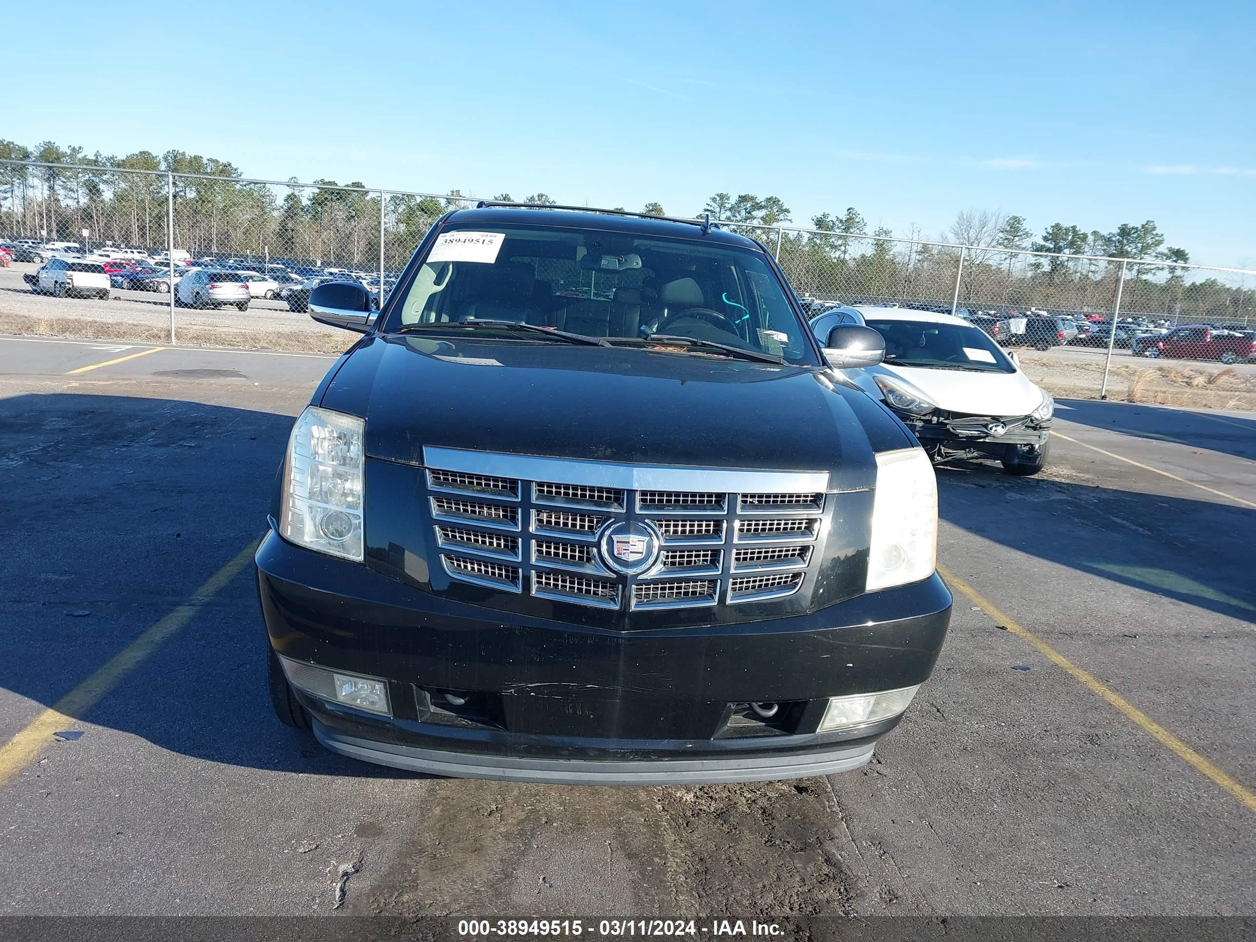 Photo 5 VIN: 1GYFK63837R177750 - CADILLAC ESCALADE 