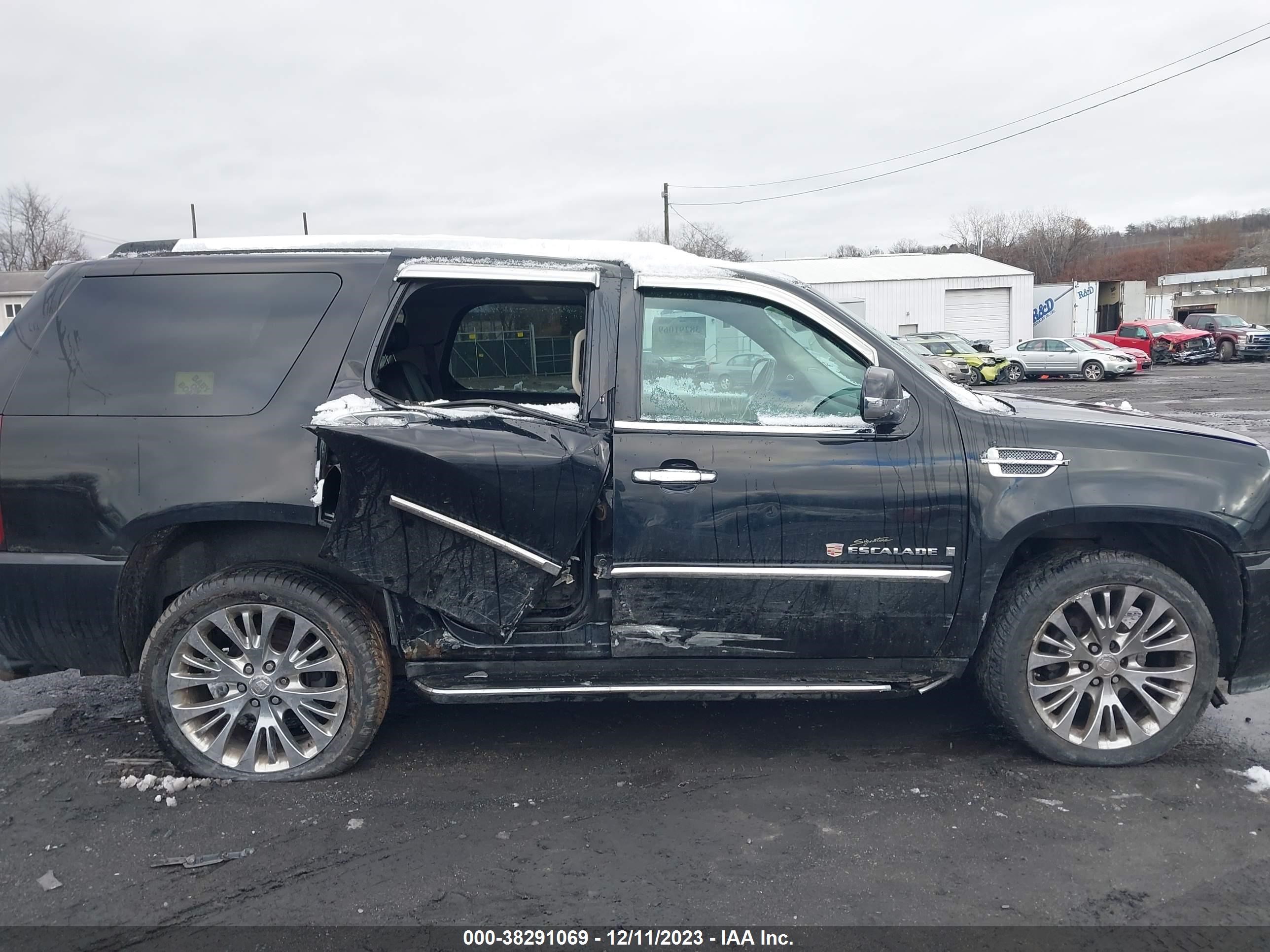 Photo 5 VIN: 1GYFK63837R275175 - CADILLAC ESCALADE 